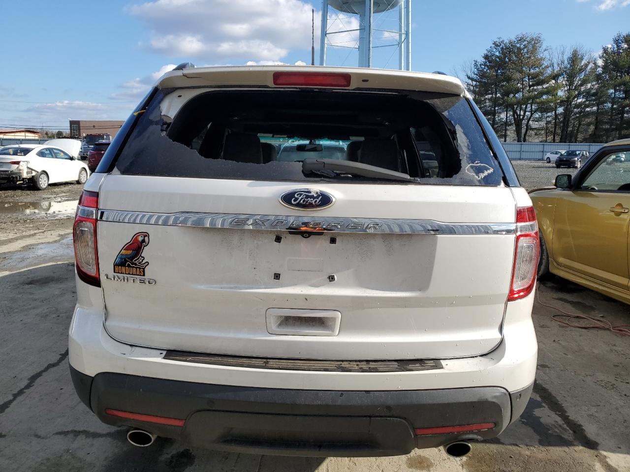 2014 Ford Explorer - Image 6