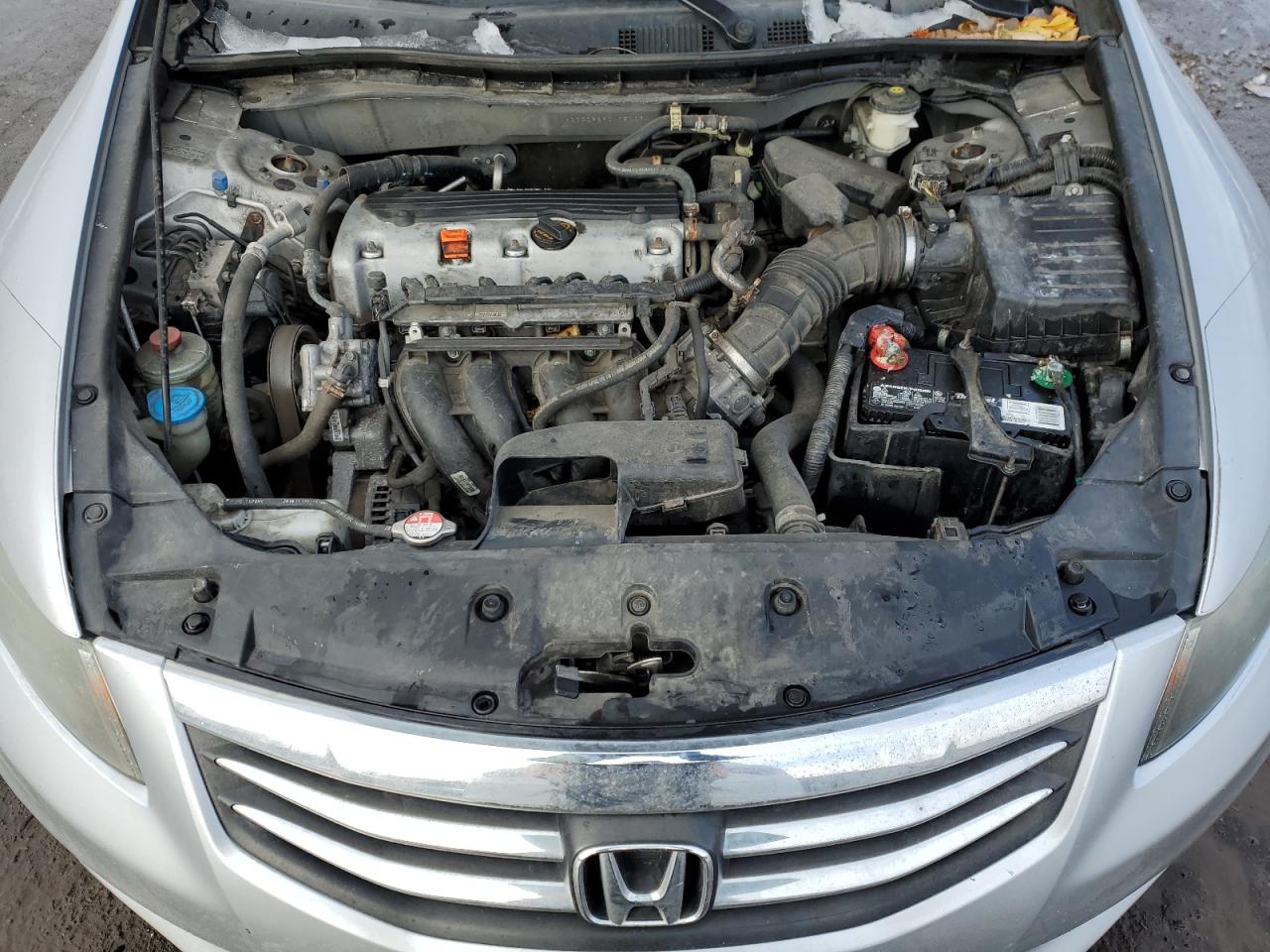 2012 Honda Accord - Image 11
