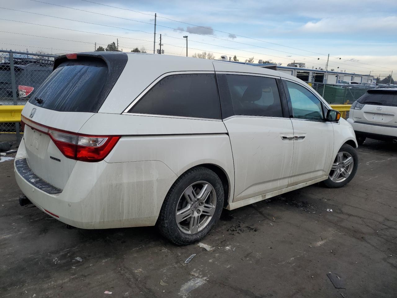 2012 Honda Odyssey - Image 3