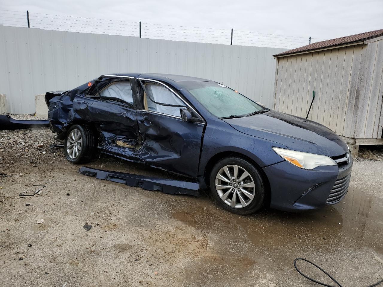 2016 Toyota Camry - Image 4