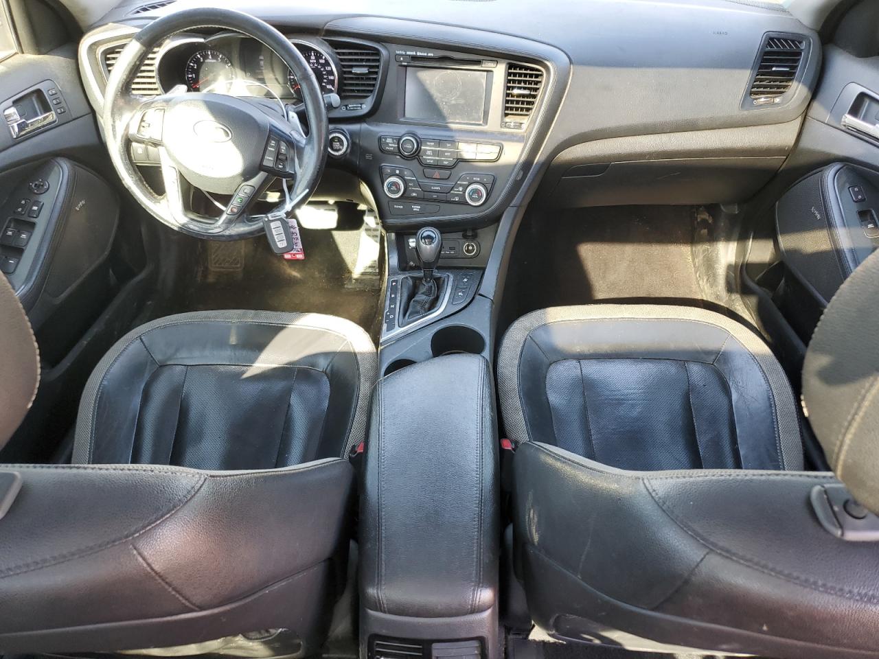 2011 Kia Optima - Image 8