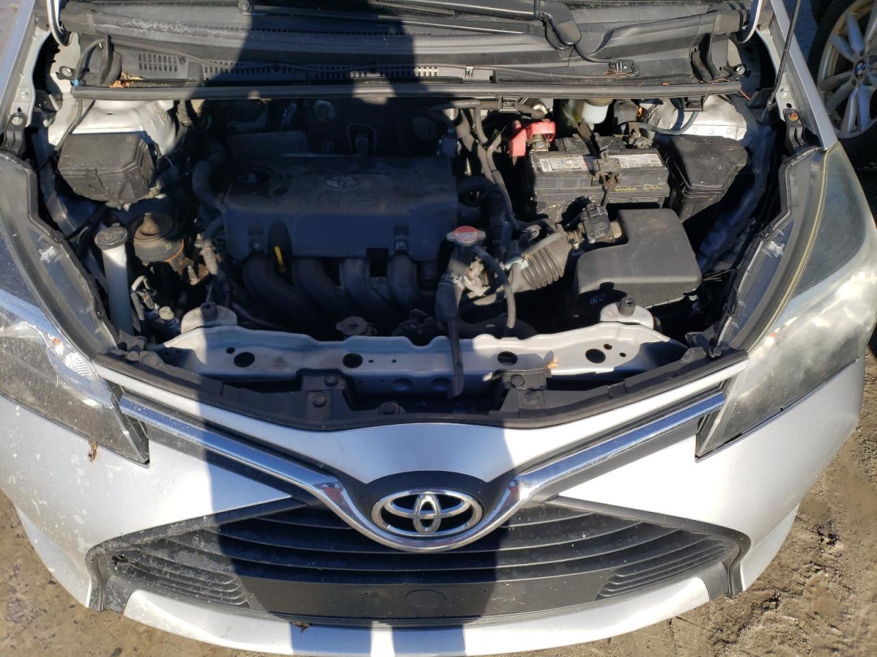2017 Toyota Yaris - Image 11