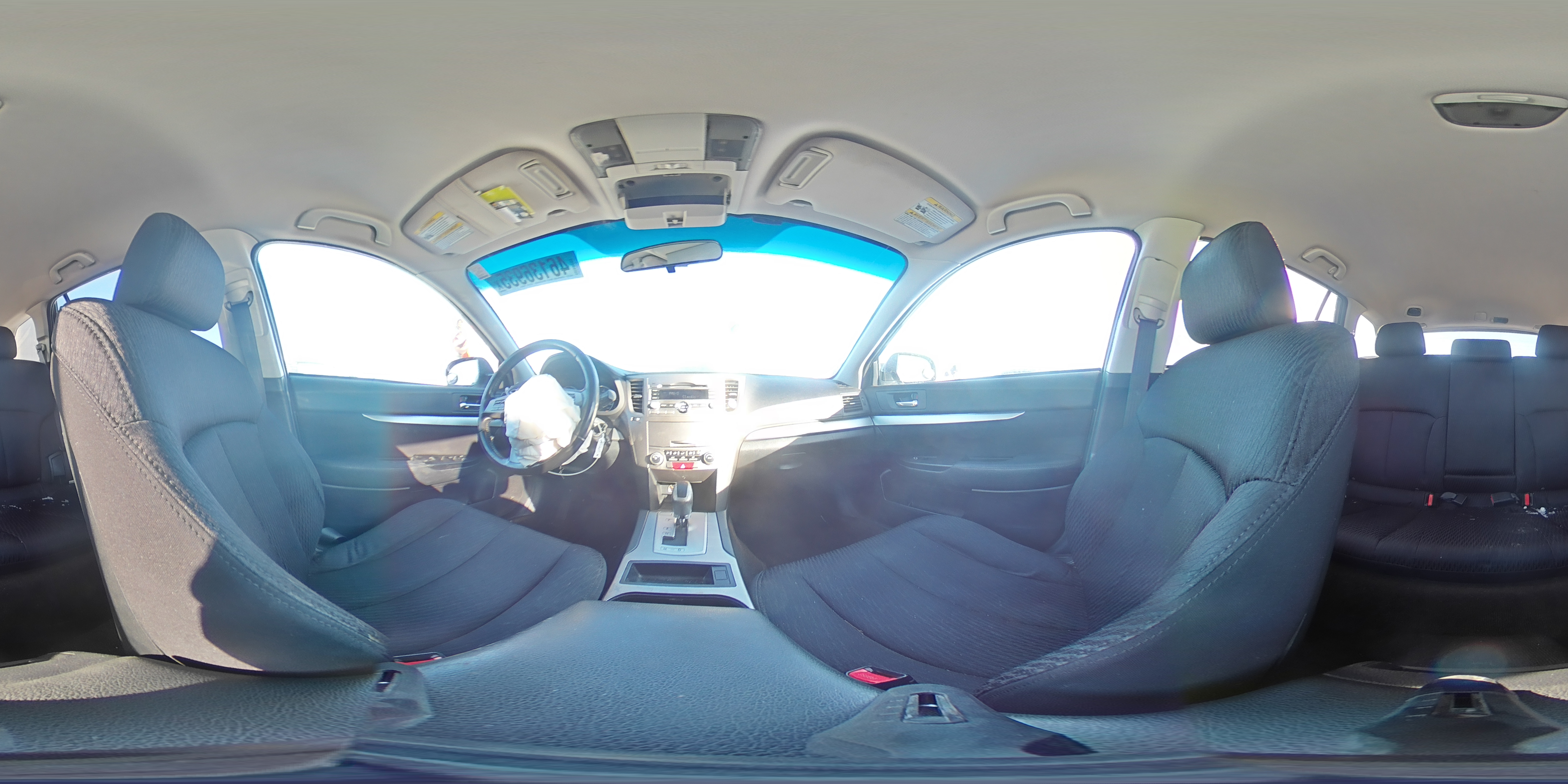 2011 Subaru Outback - Image 14