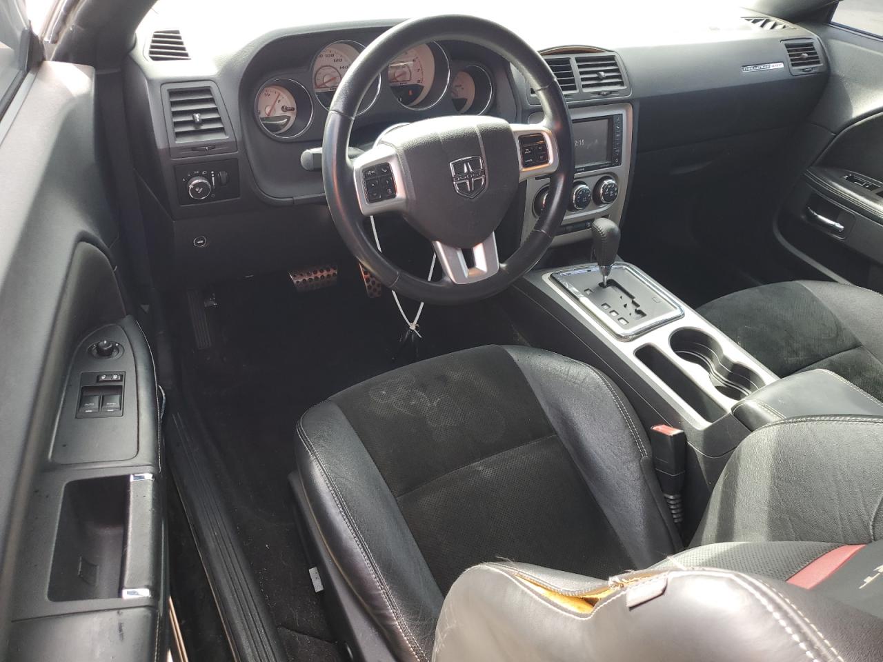 2011 Dodge Challenger - Image 8