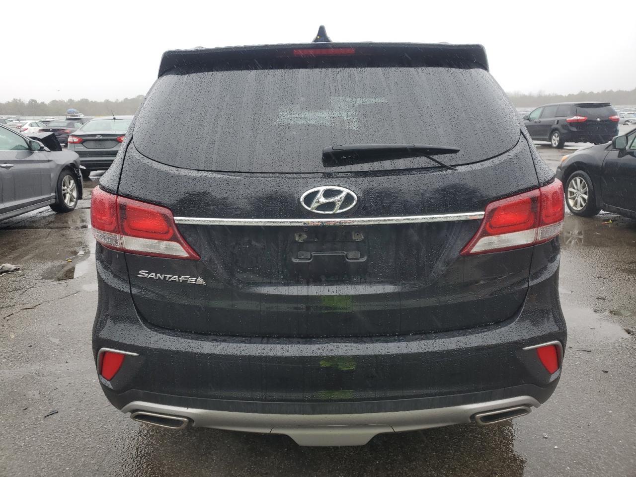 2017 Hyundai Santa Fe - Image 6