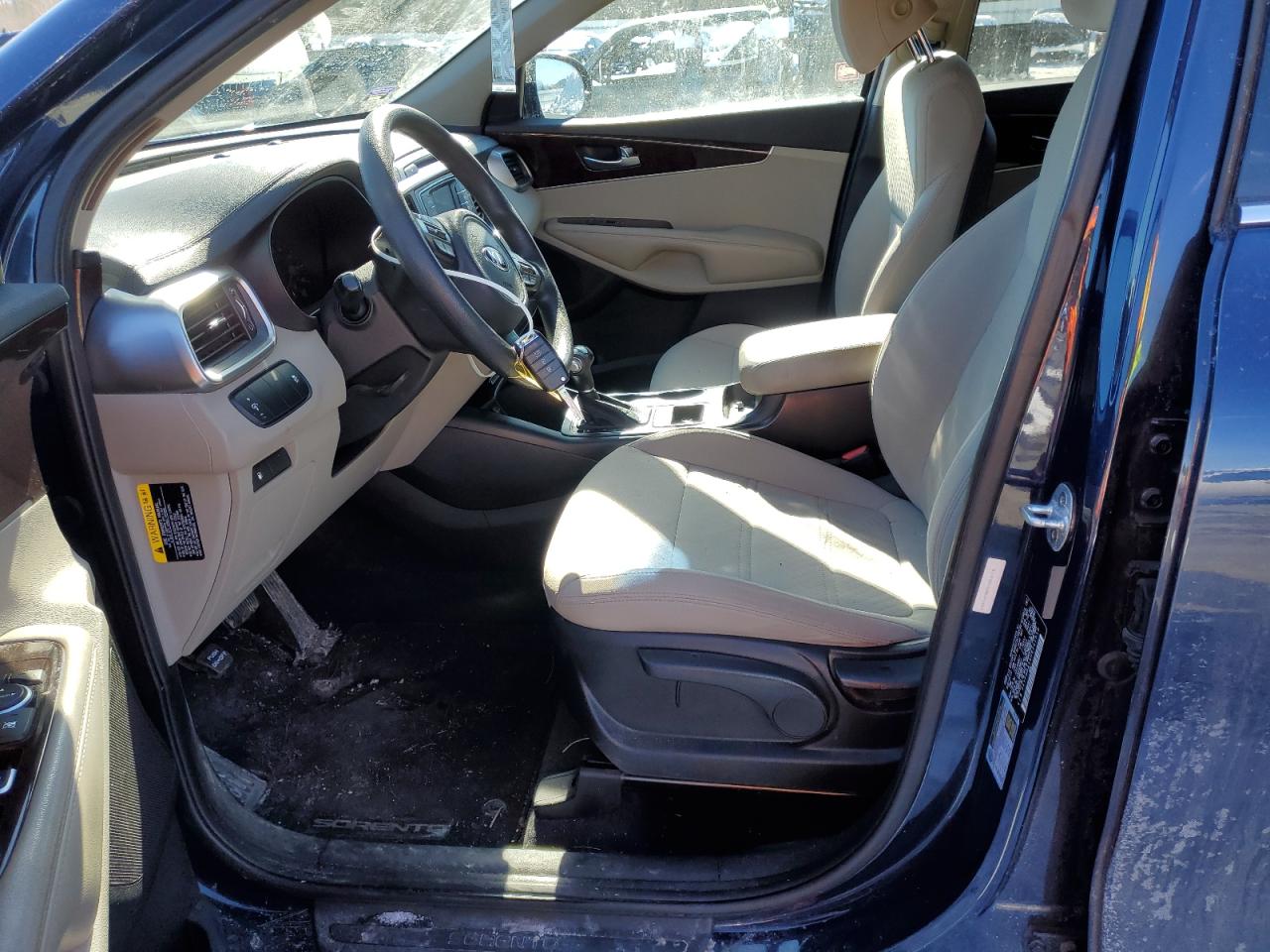 2017 Kia Sorento - Image 7