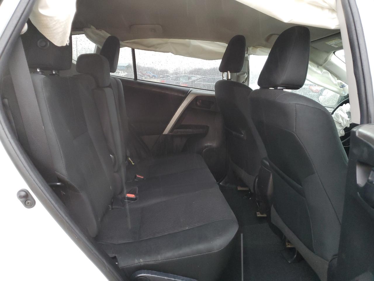2018 Toyota RAV 4 - Image 11