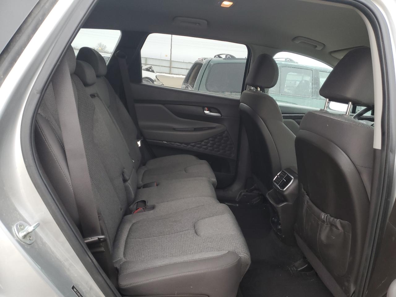 2020 Hyundai Santa Fe - Image 10
