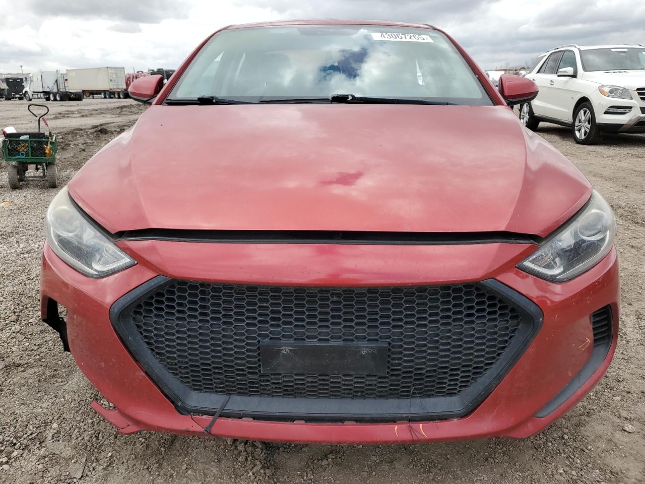 2017 Hyundai Elantra - Image 5