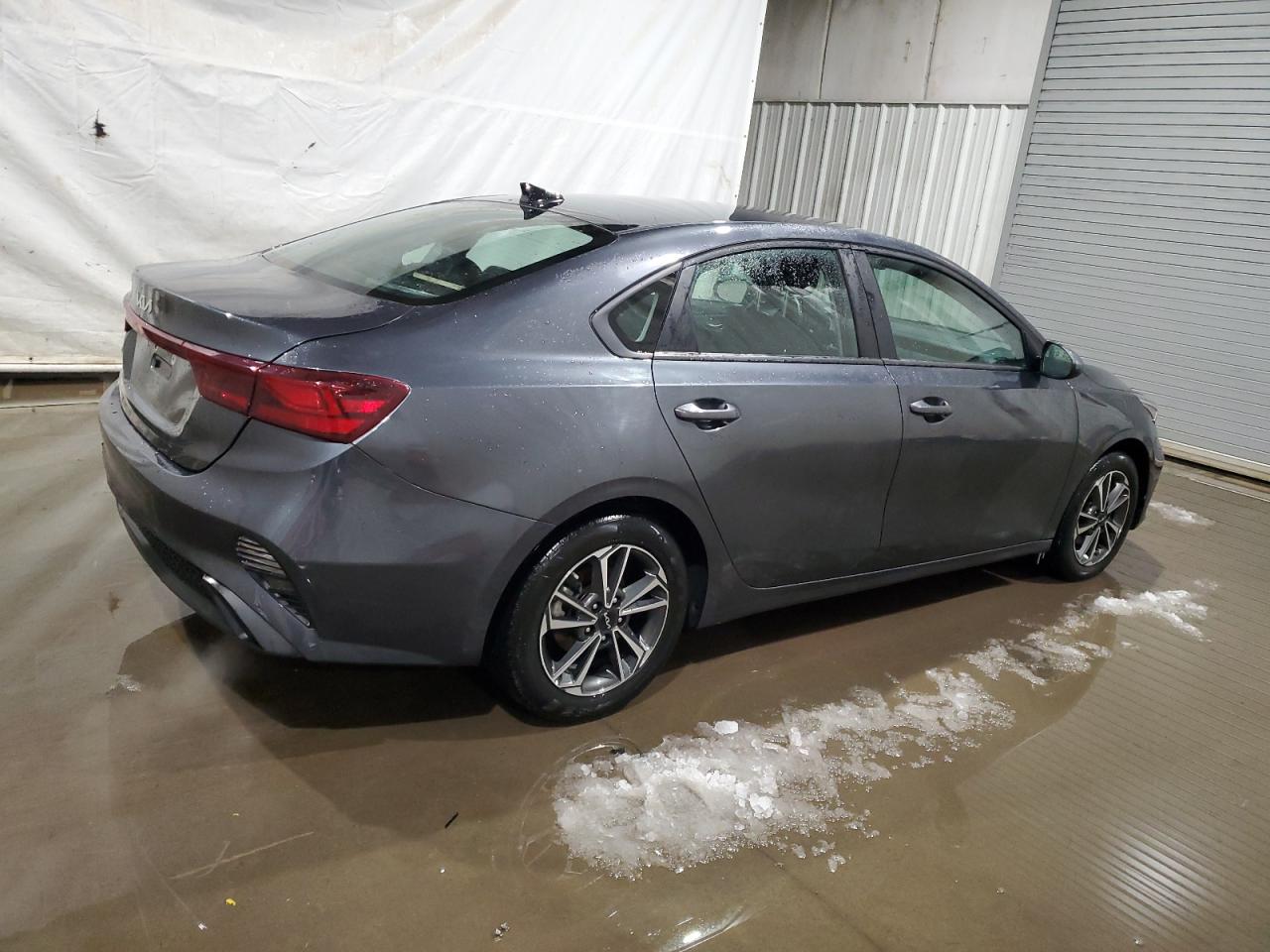2023 Kia Forte - Image 3