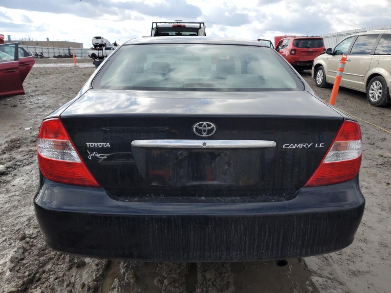 2004 Toyota Camry - Image 6