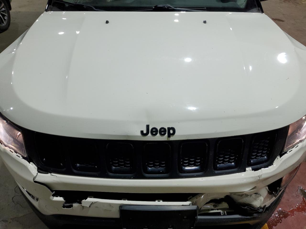 2020 Jeep Compass - Image 12