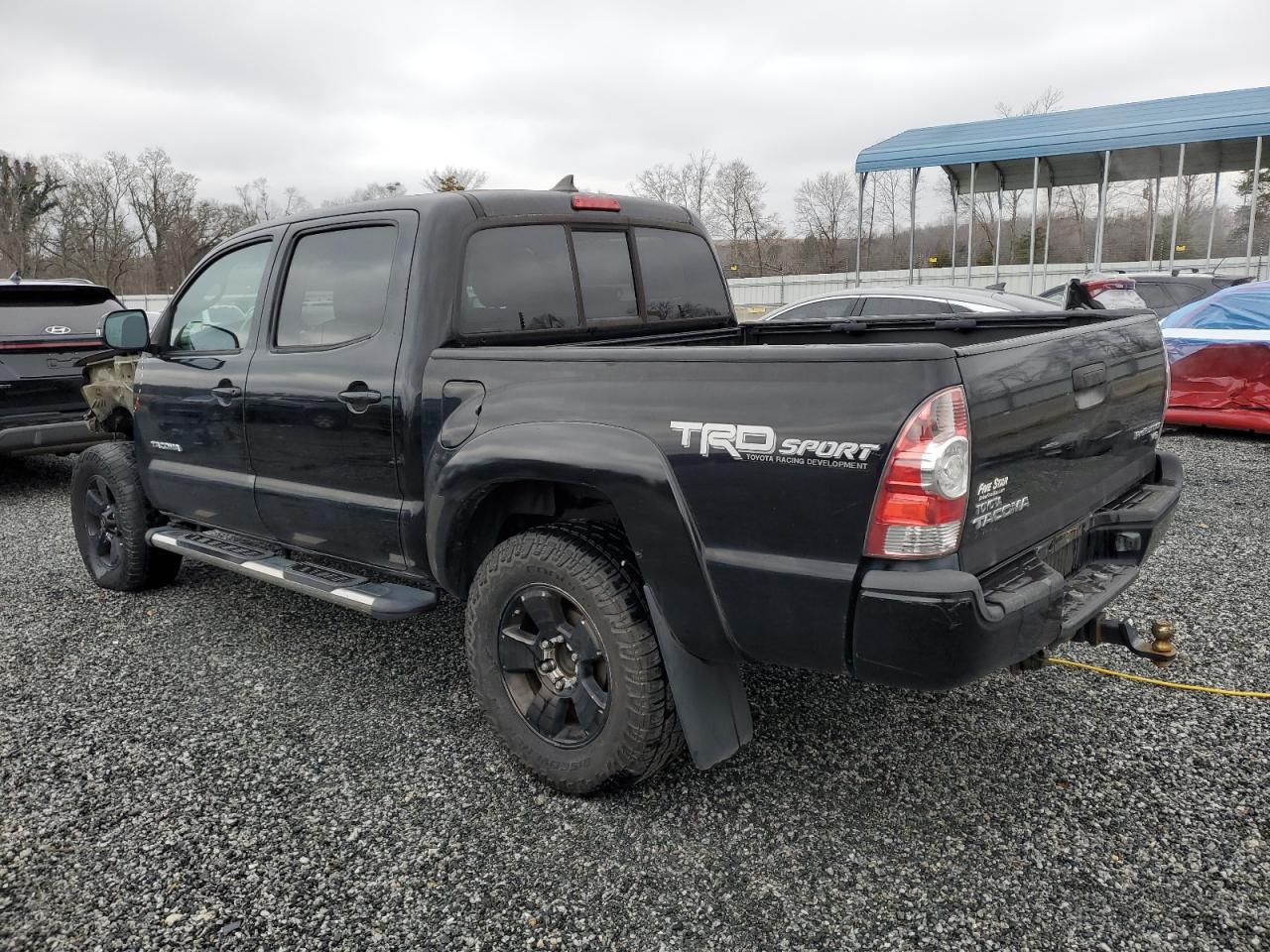 2014 Toyota Tacoma - Image 2