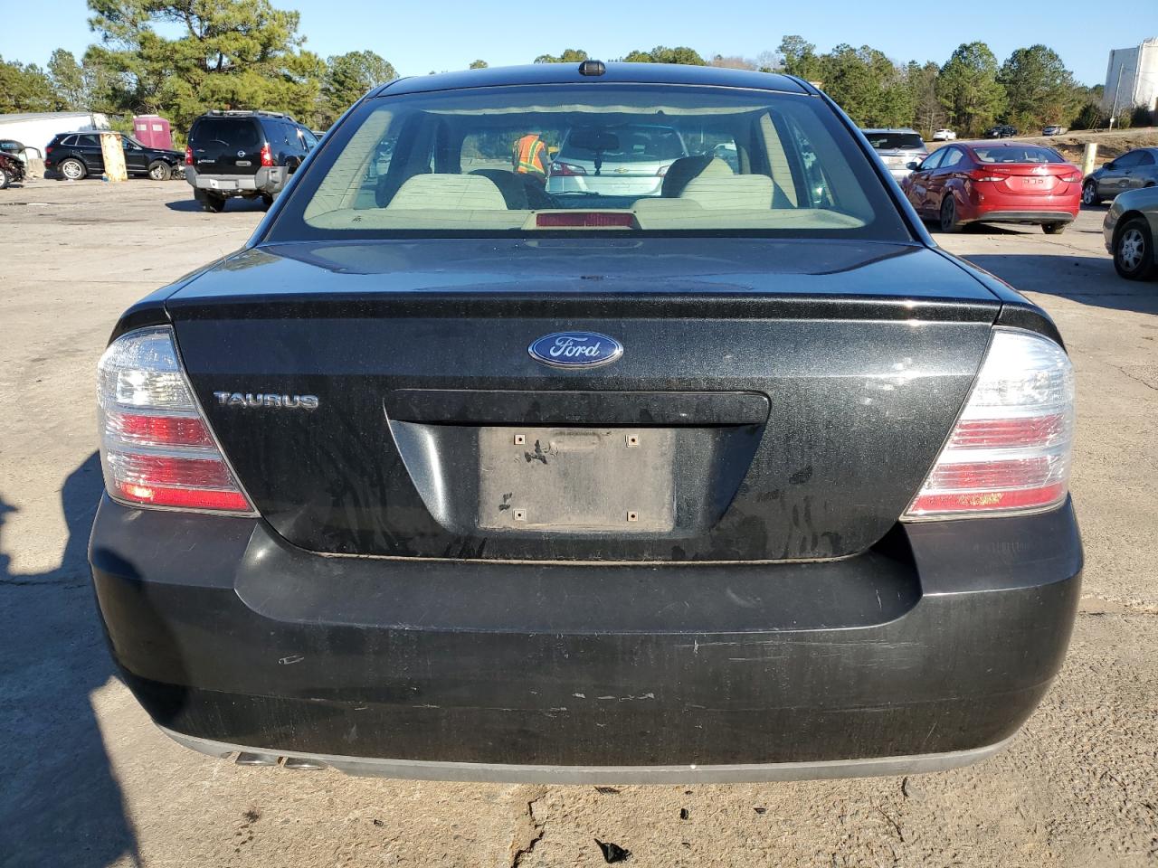 2009 Ford Taurus - Image 6