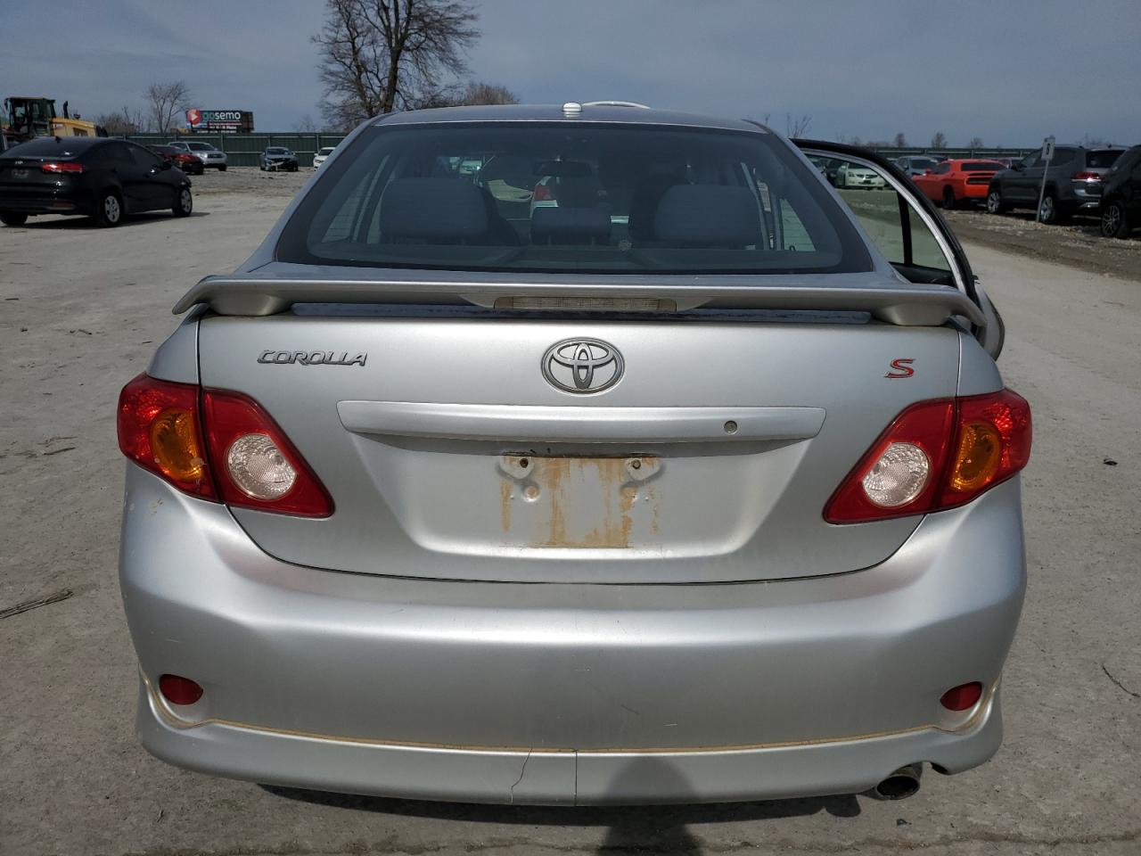 2010 Toyota Corolla - Image 6