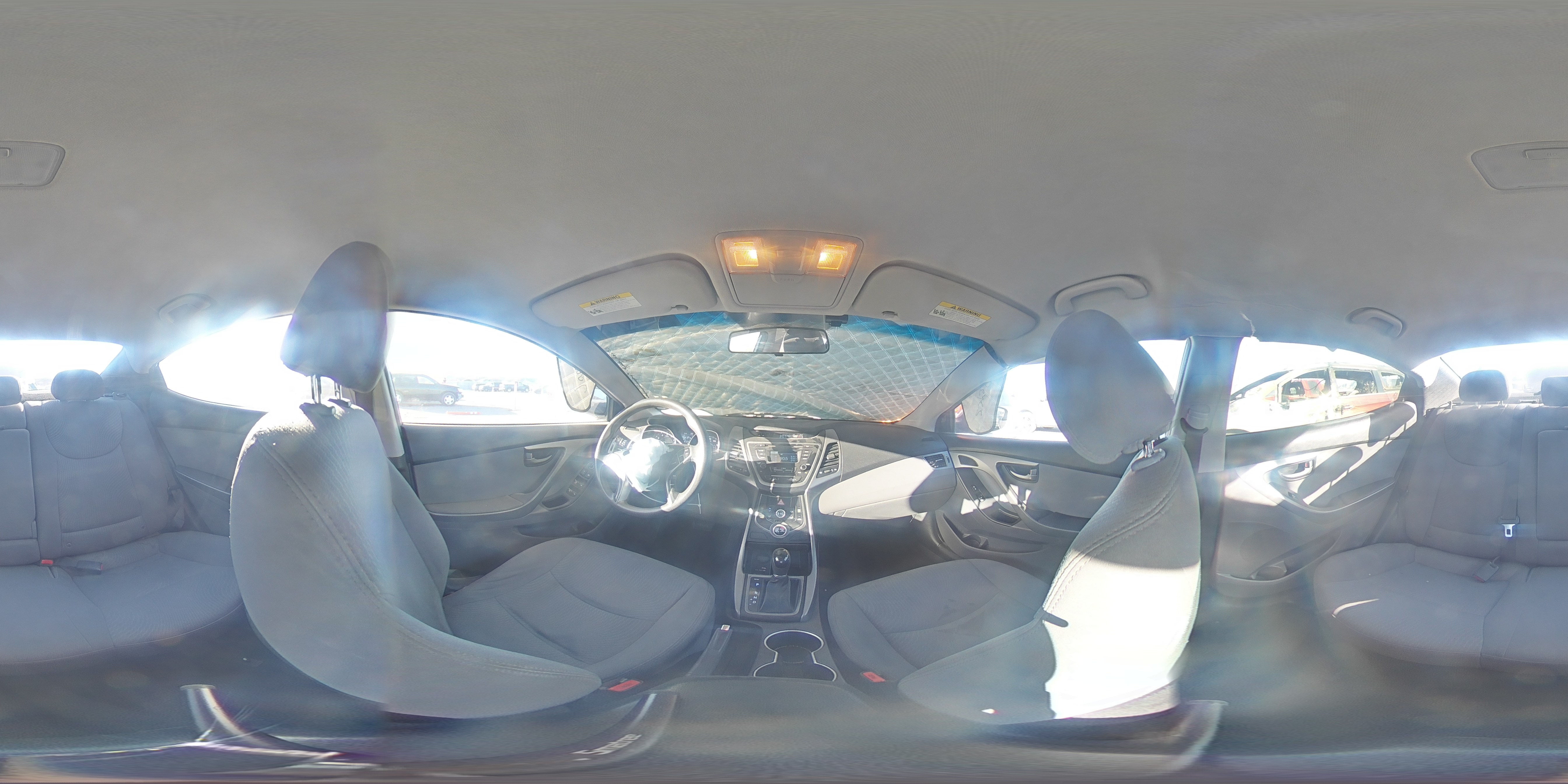 2016 Hyundai Elantra - Image 13