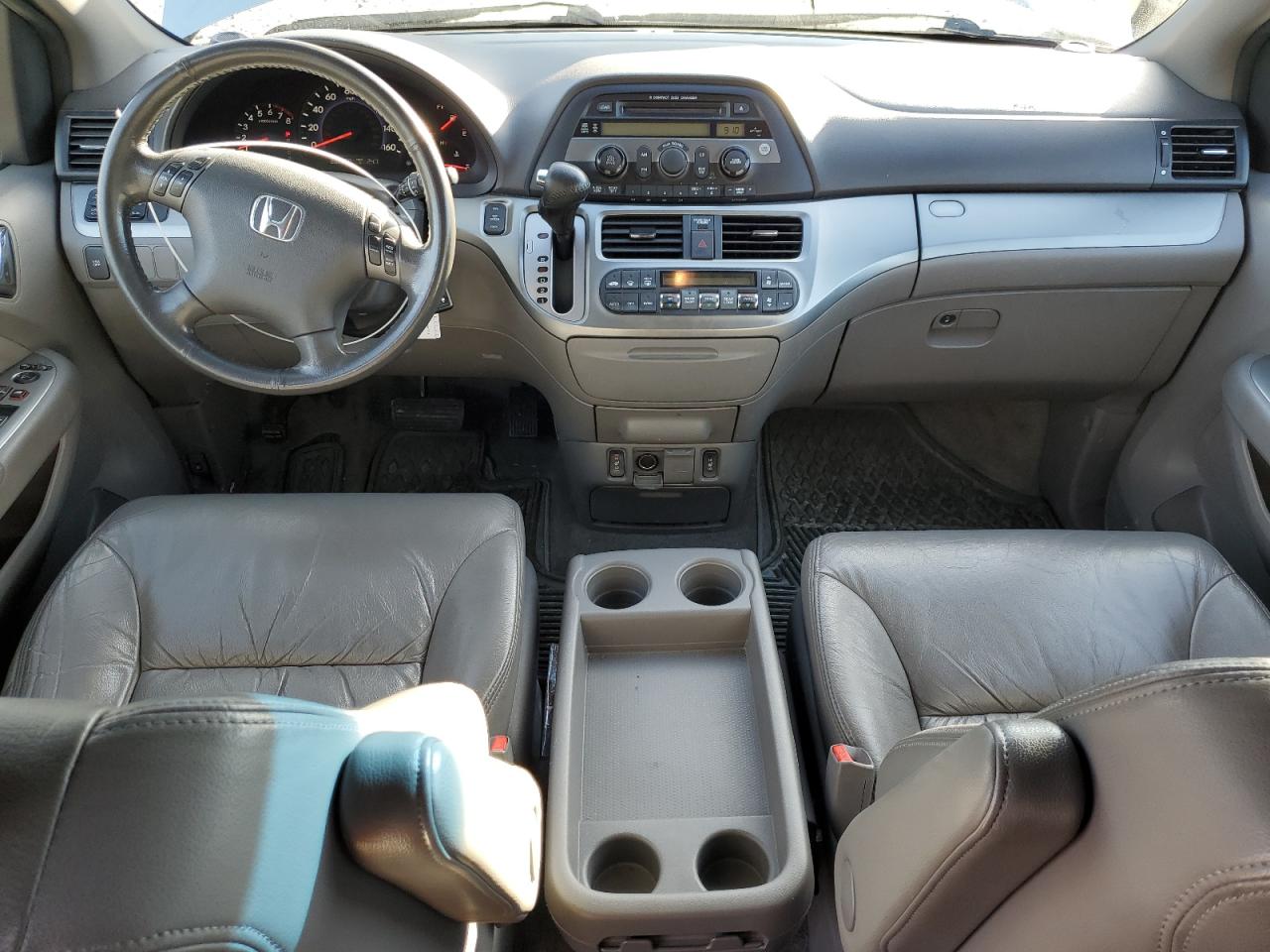 2008 Honda Odyssey - Image 8