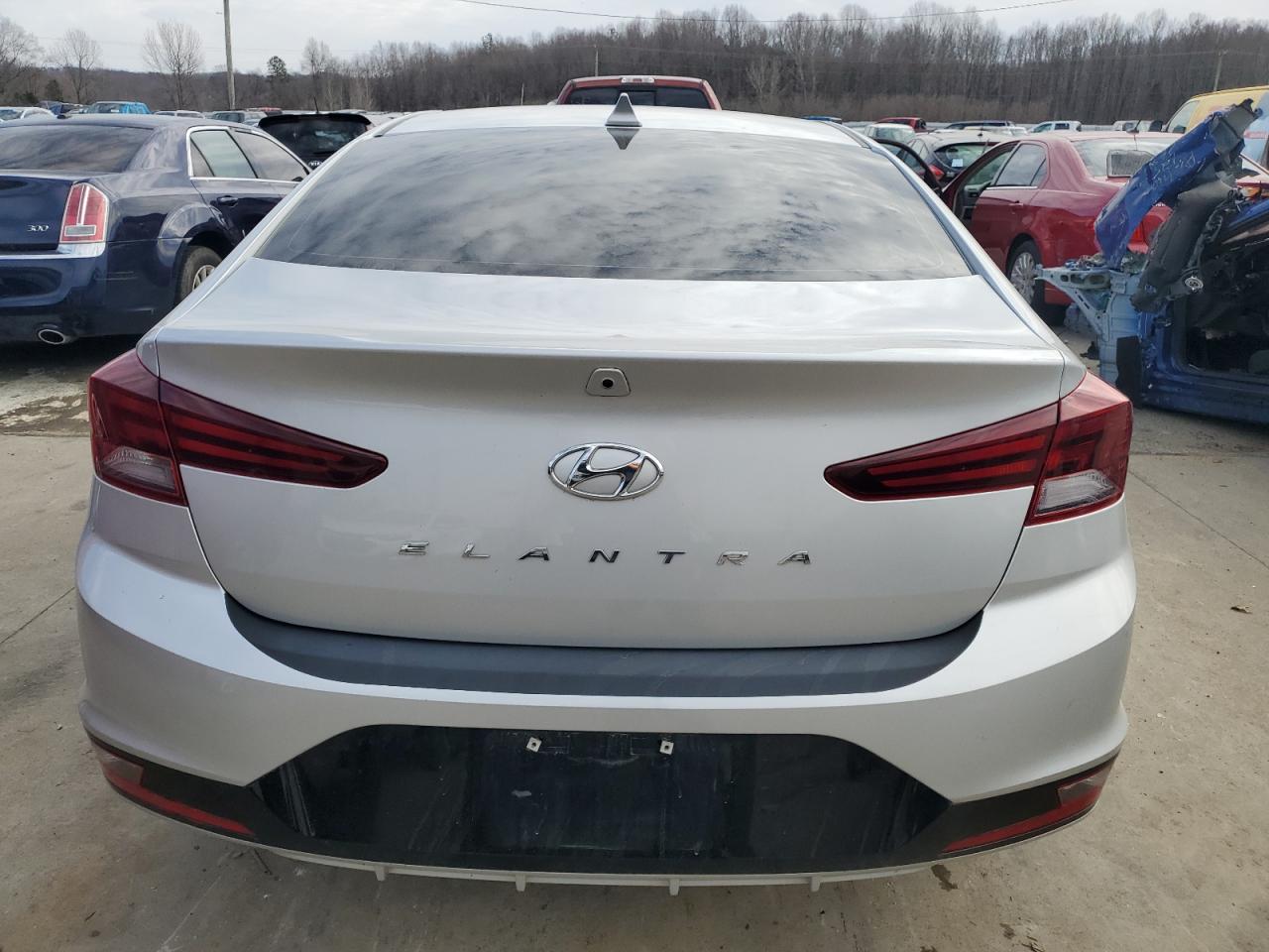 2019 Hyundai Elantra - Image 6