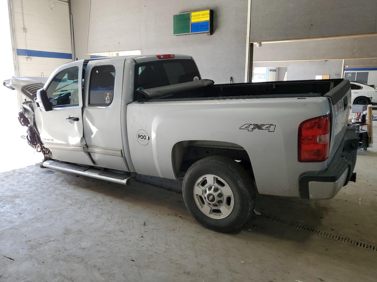 2013 Chevrolet Silverado - Image 2