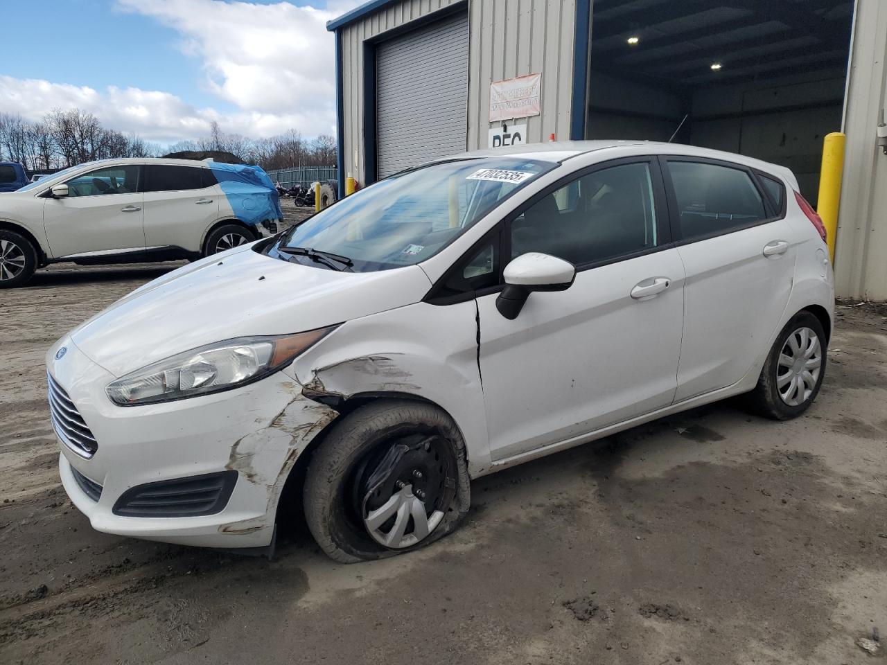 2015 Ford Fiesta - Image 1