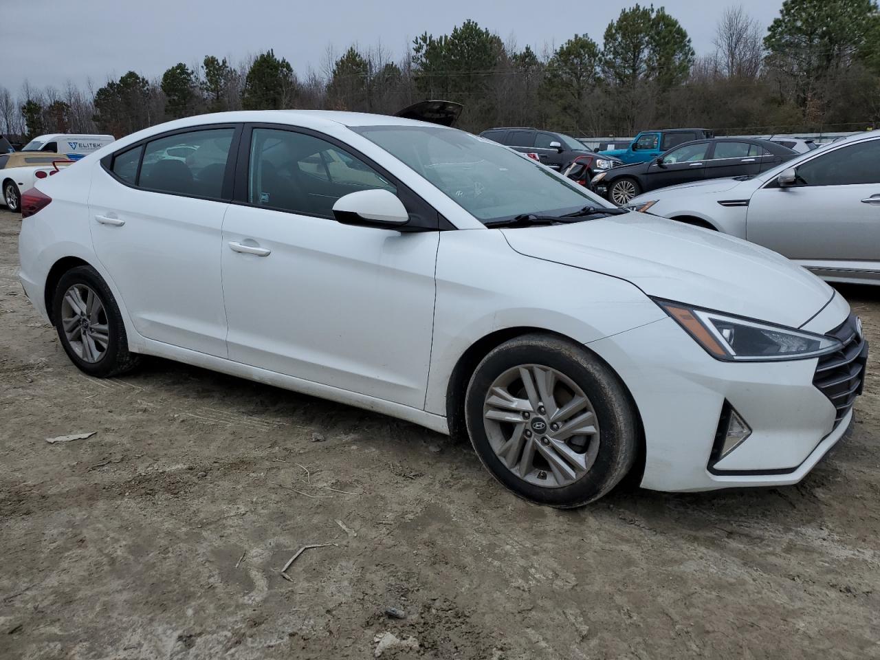 2020 Hyundai Elantra - Image 4