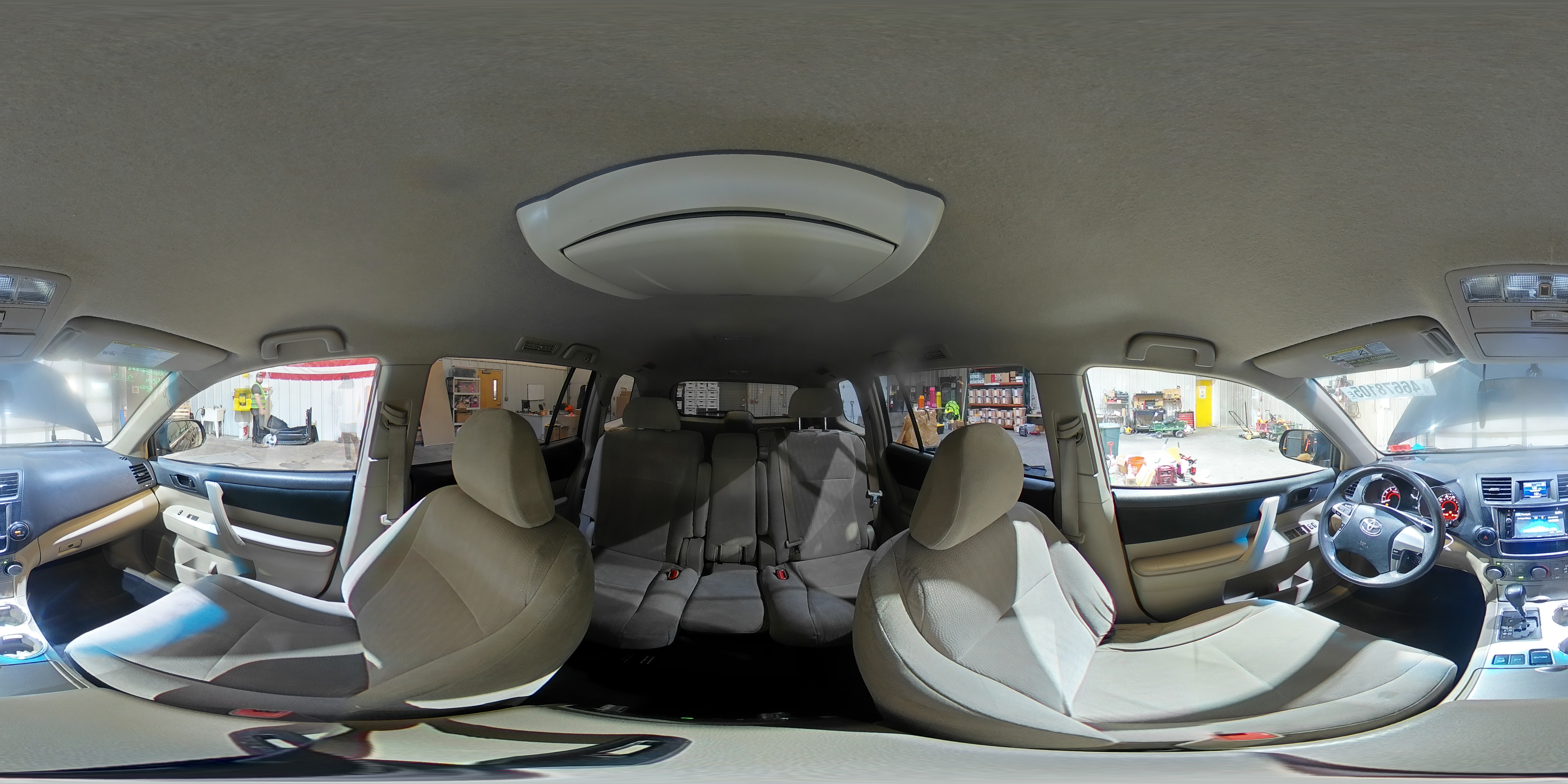2013 Toyota Highlander - Image 16