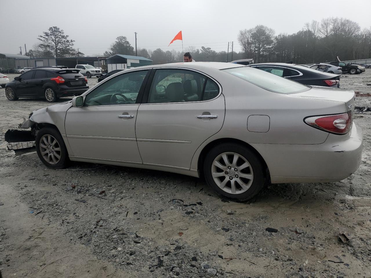 2003 Lexus ES - Image 2