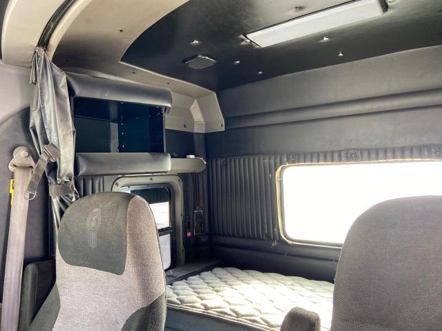 2017 KENWORTH CONSTRUCTION T800  