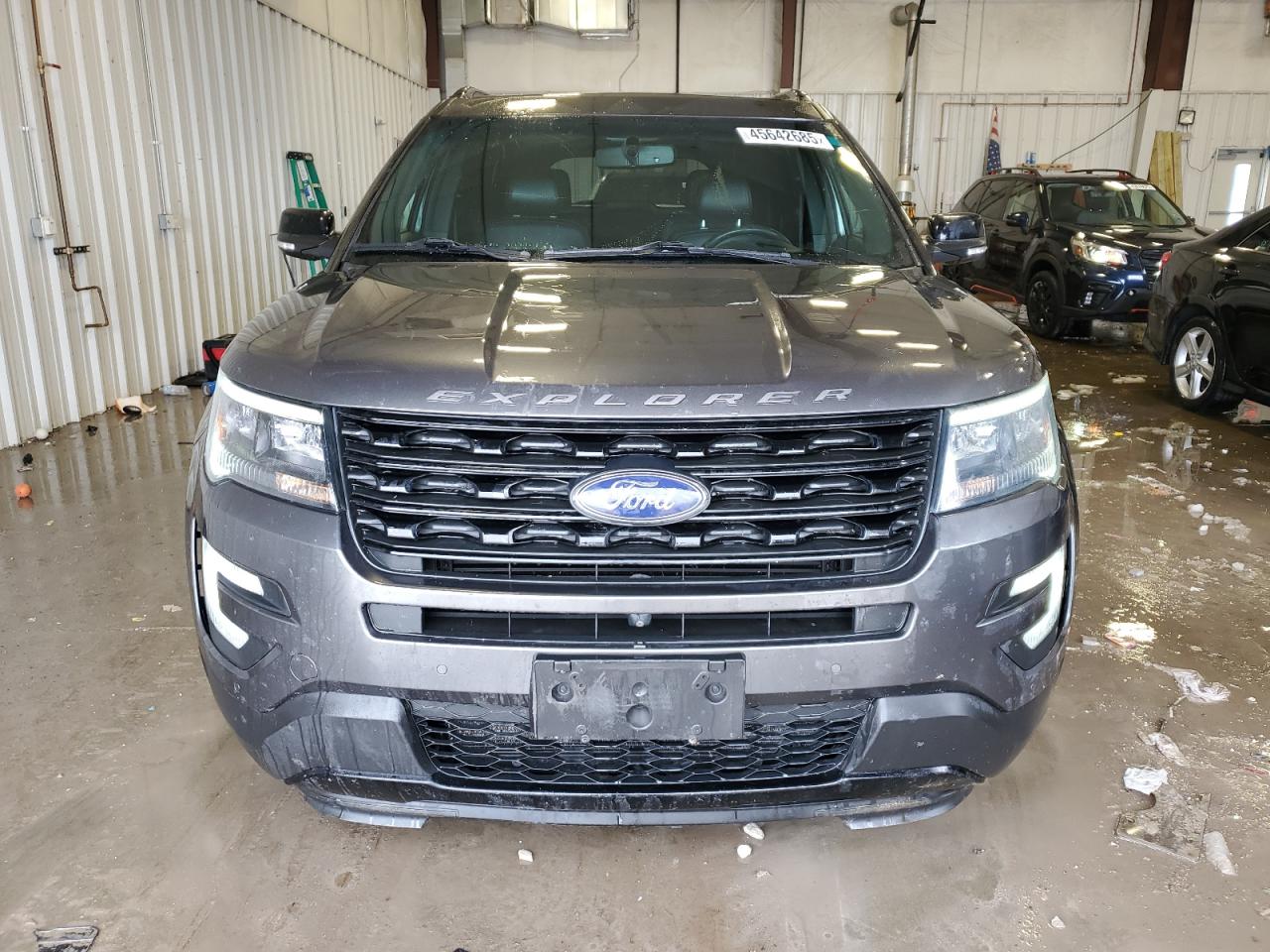 2016 Ford Explorer - Image 5