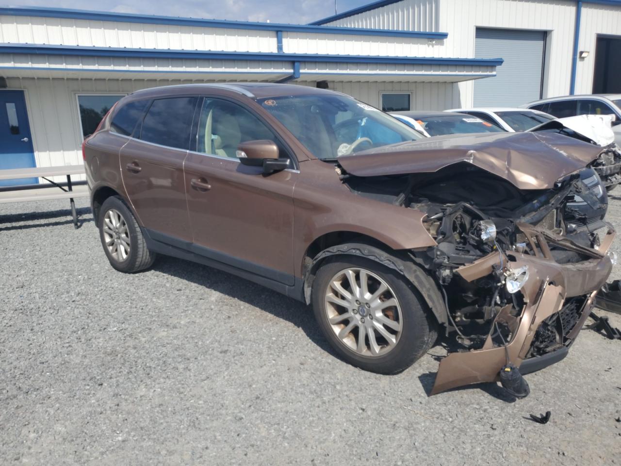 2010 Volvo XC60 - Image 4