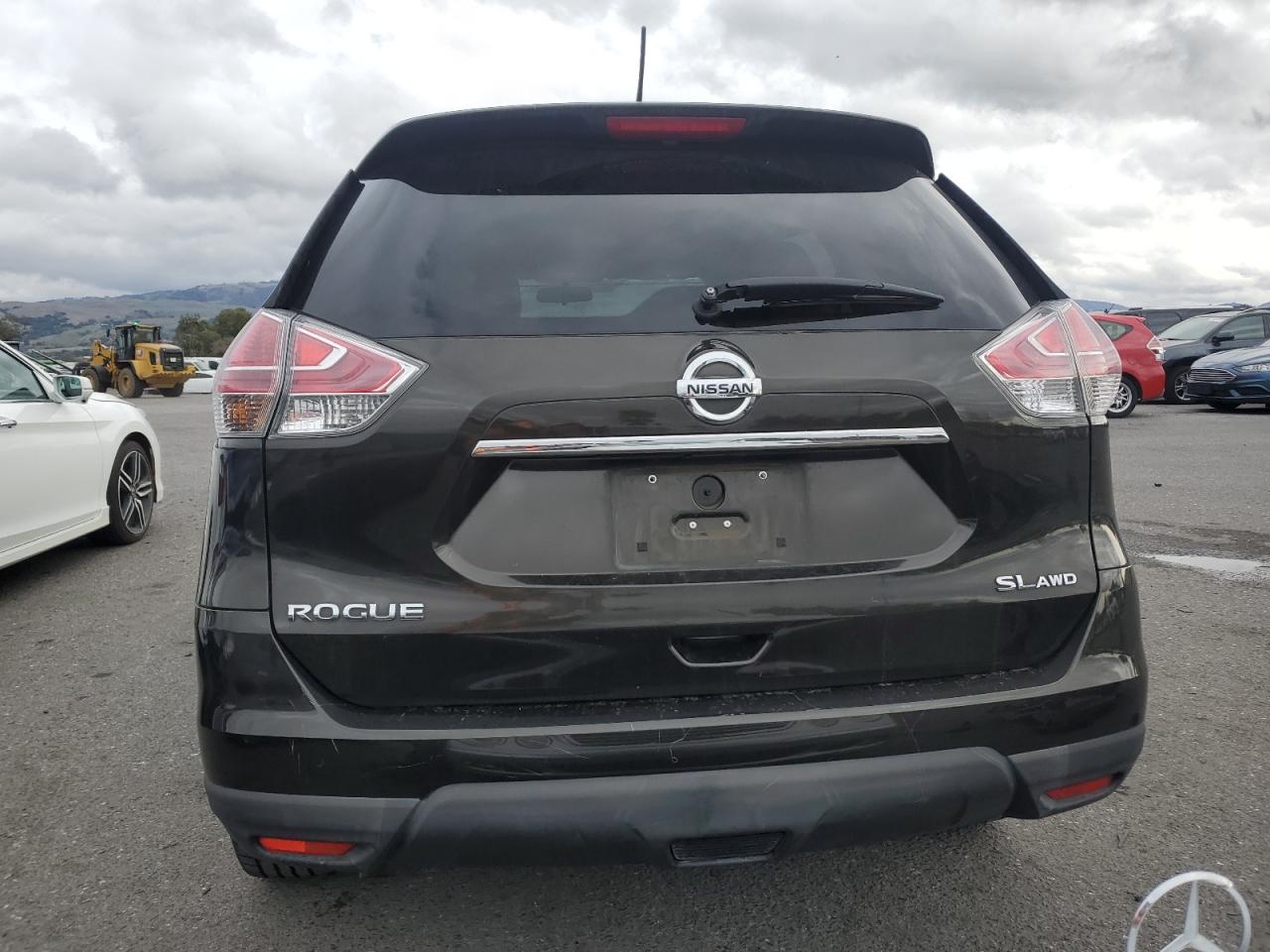2015 Nissan Rogue - Image 6