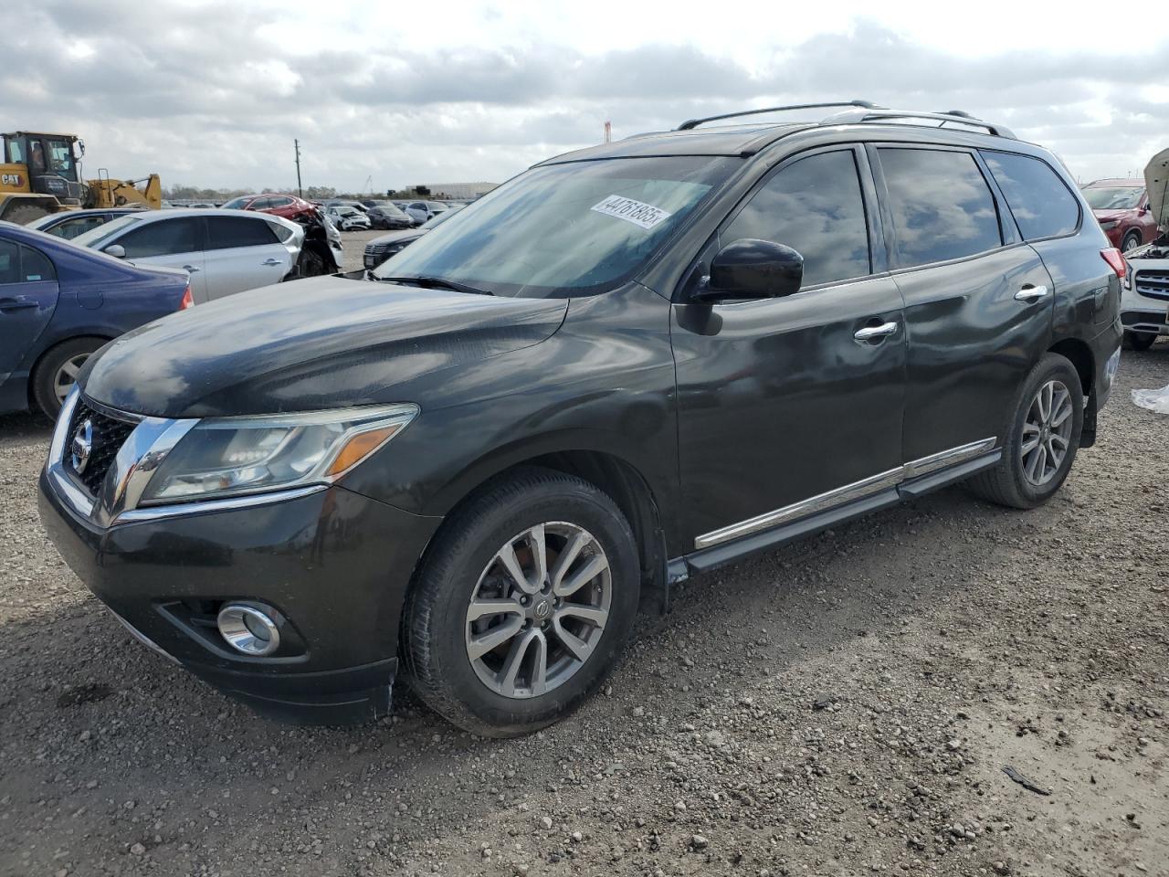 2015 Nissan Pathfinder - Image 1