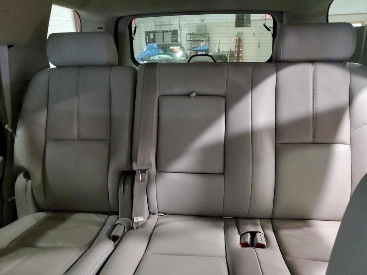 2008 Chevrolet Tahoe - Image 10