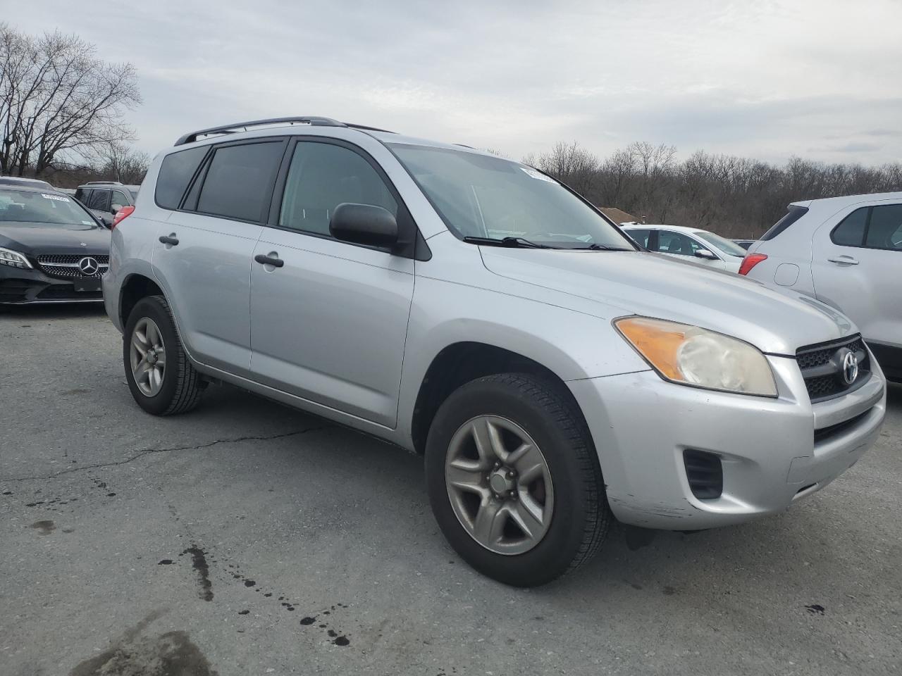 2010 Toyota RAV 4 - Image 4