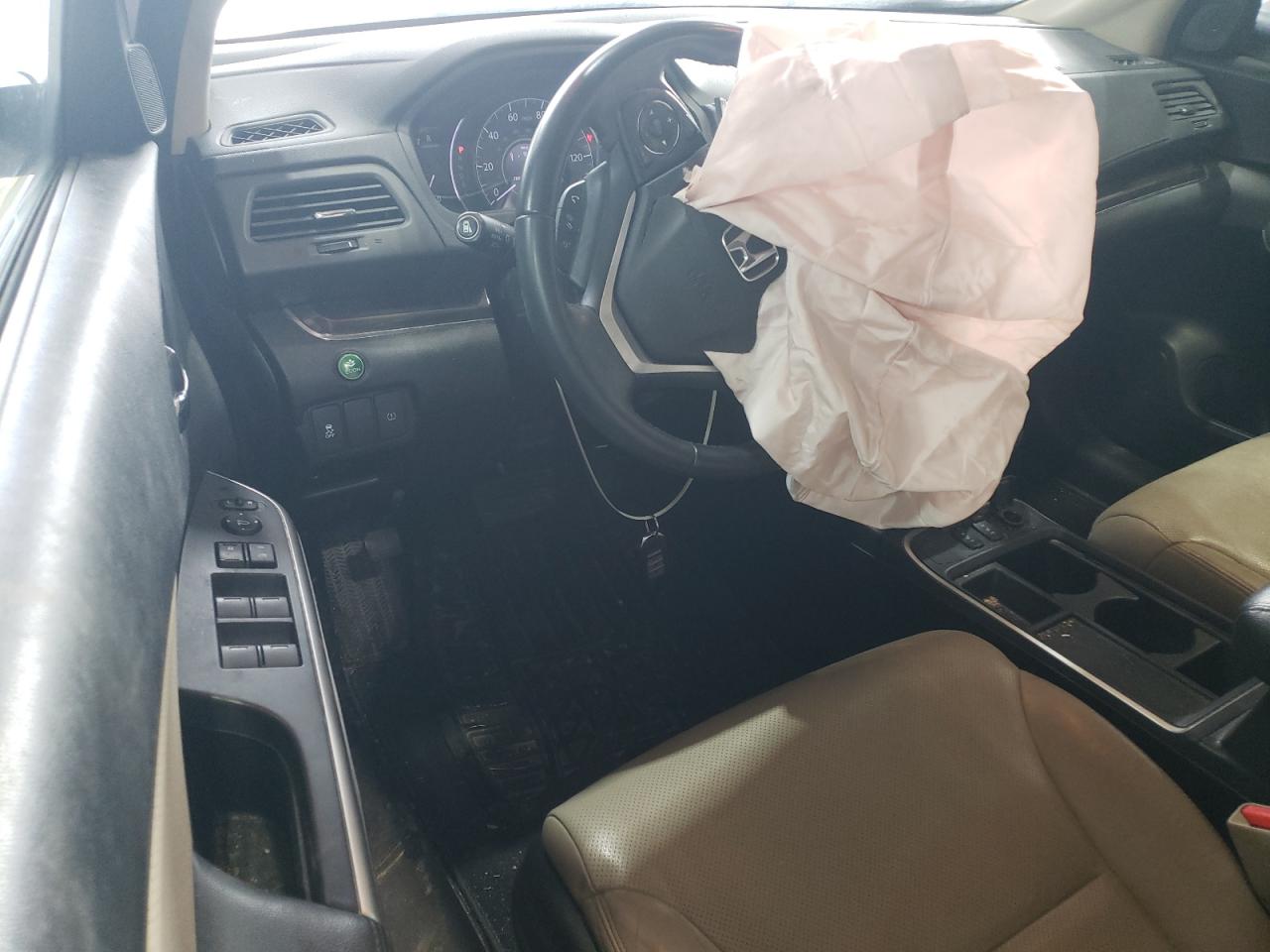 2015 Honda CR-V - Image 8
