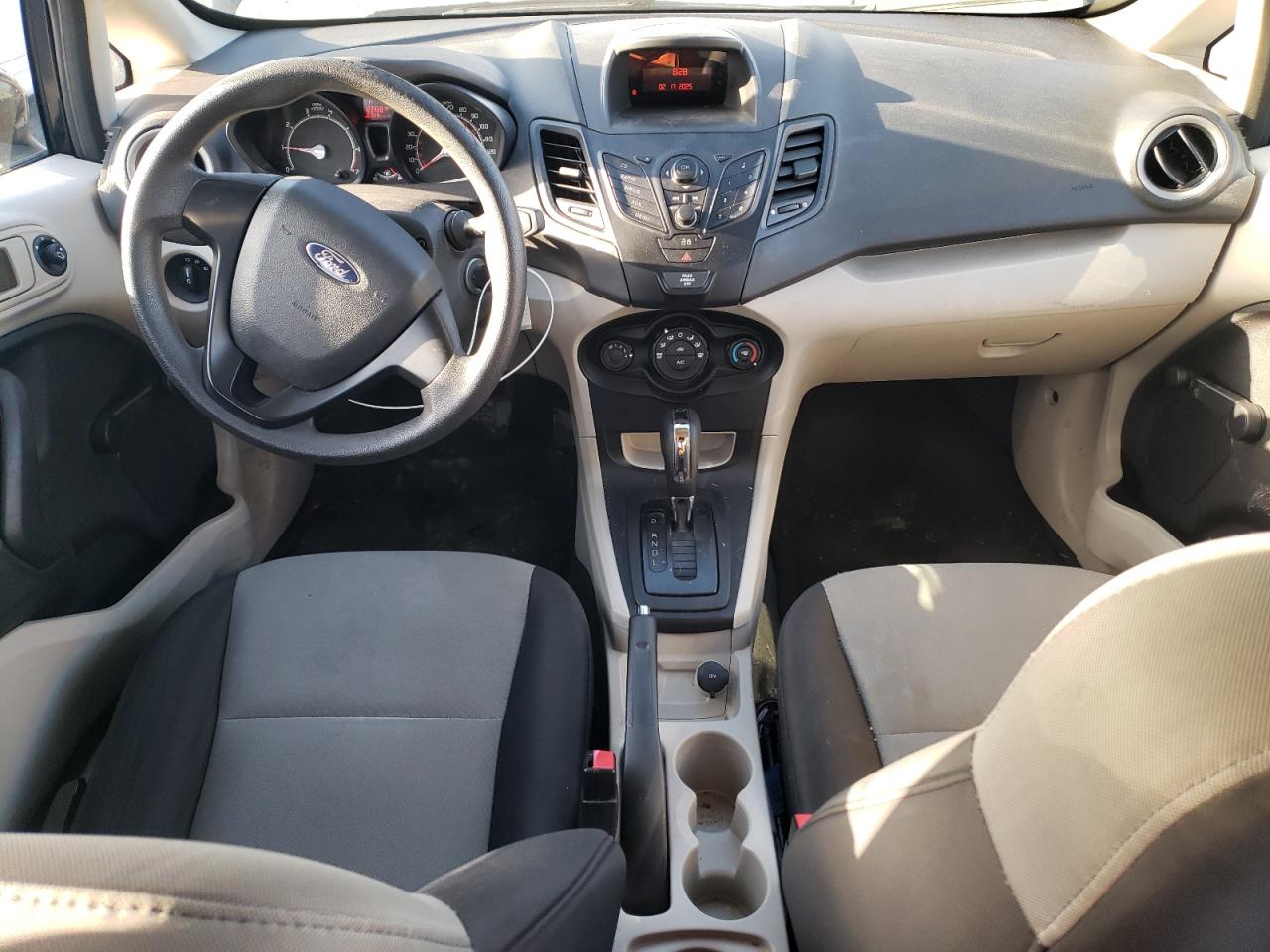 2013 Ford Fiesta - Image 8