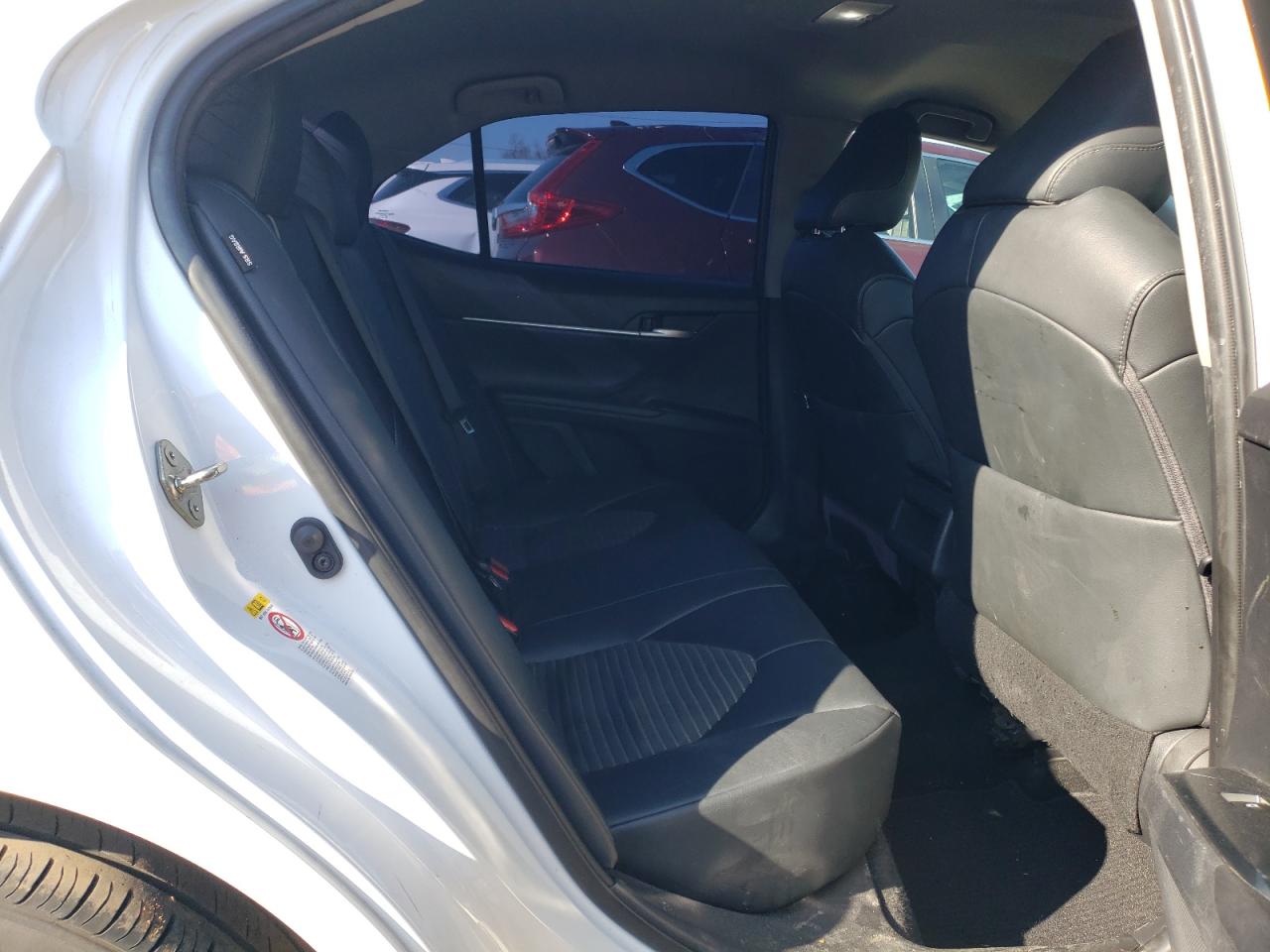 2018 Toyota Camry - Image 10