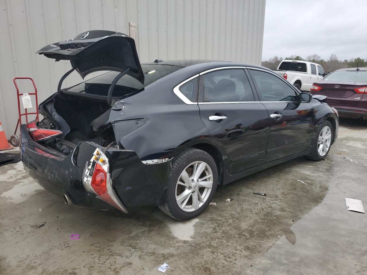 2014 Nissan Altima - Image 3