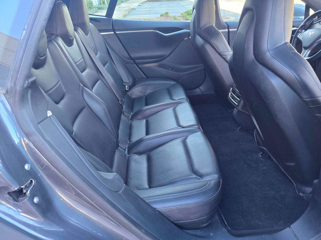 2014 Tesla Model S VIN: 5YJSA1H29EFP62771 Lot: 45972635