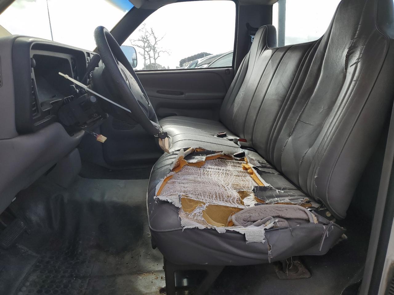 1996 Dodge RAM - Image 7