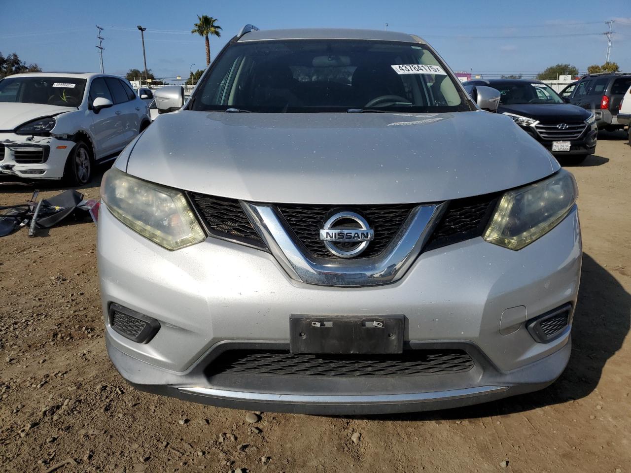 2015 Nissan Rogue - Image 5