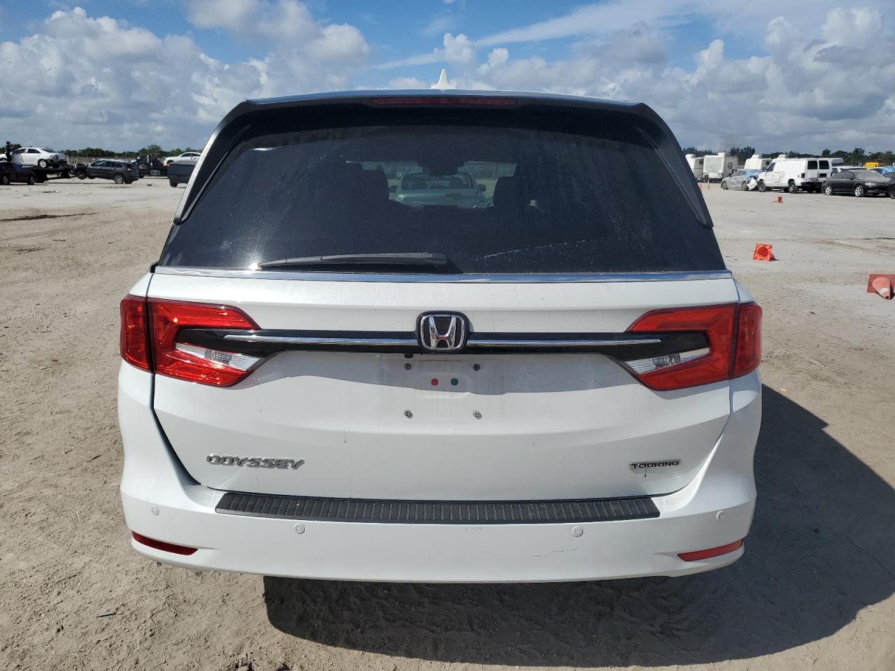2022 Honda Odyssey - Image 6