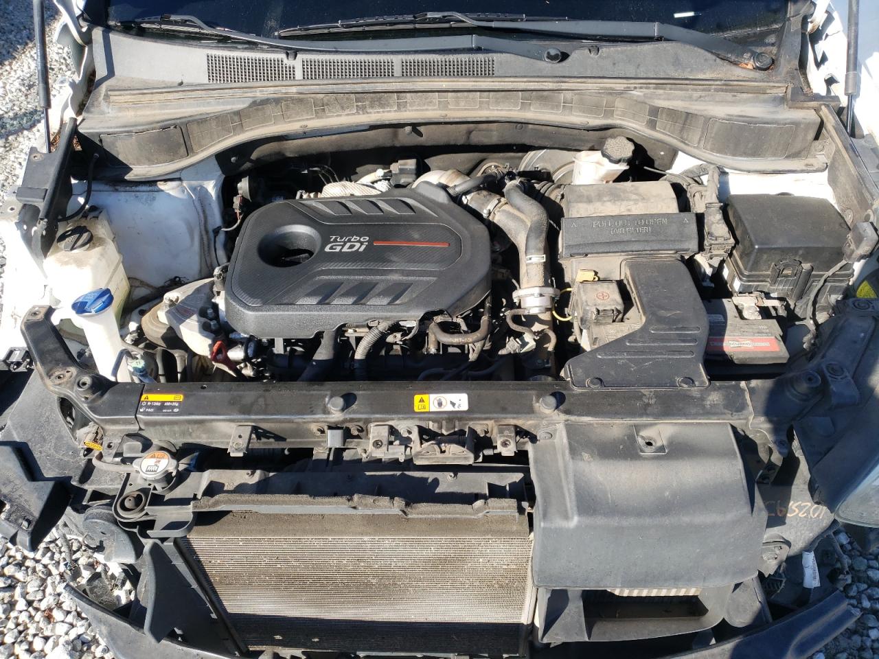 2017 Hyundai Santa Fe - Image 12