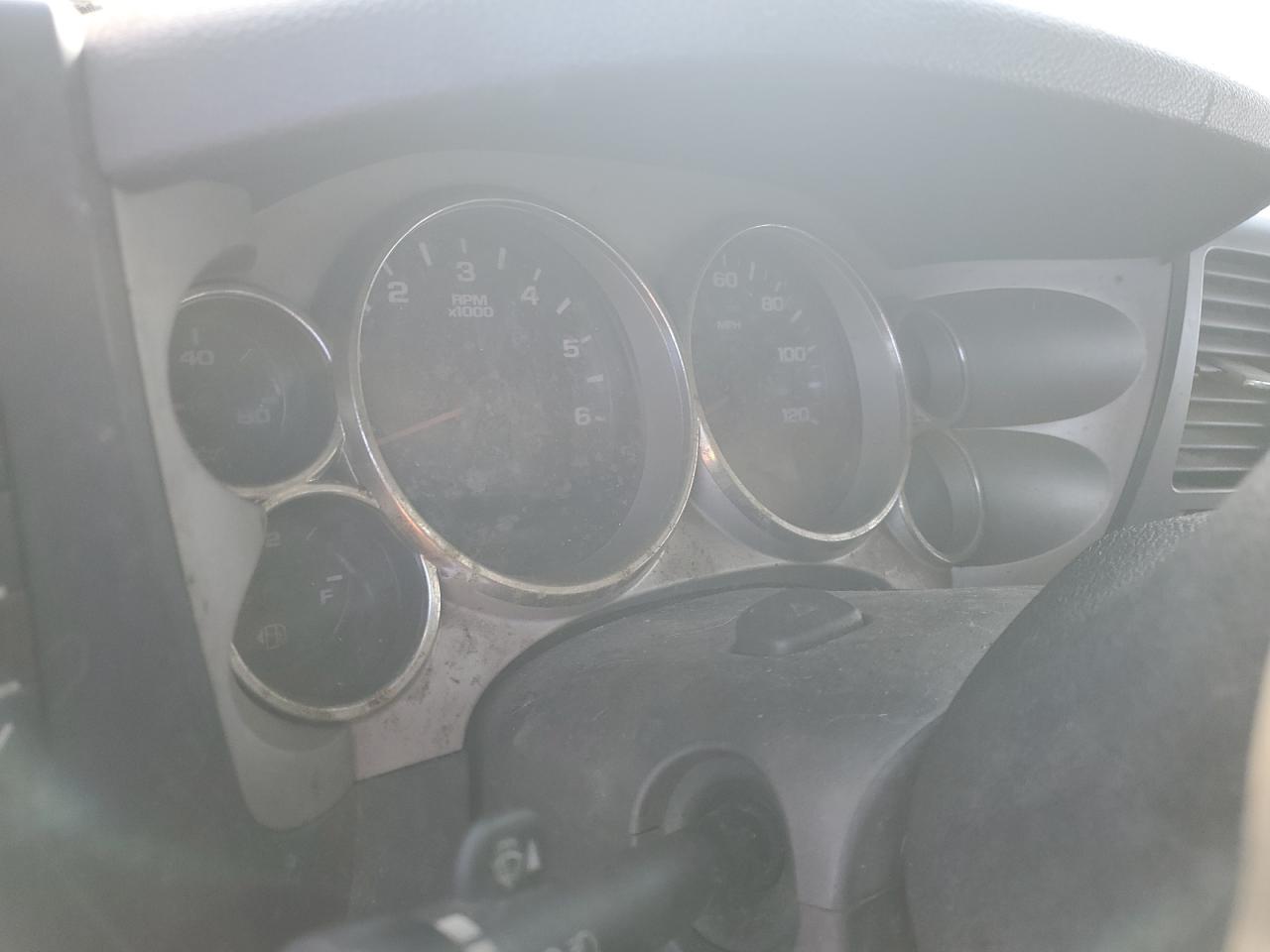 2007 Chevrolet Silverado - Image 9