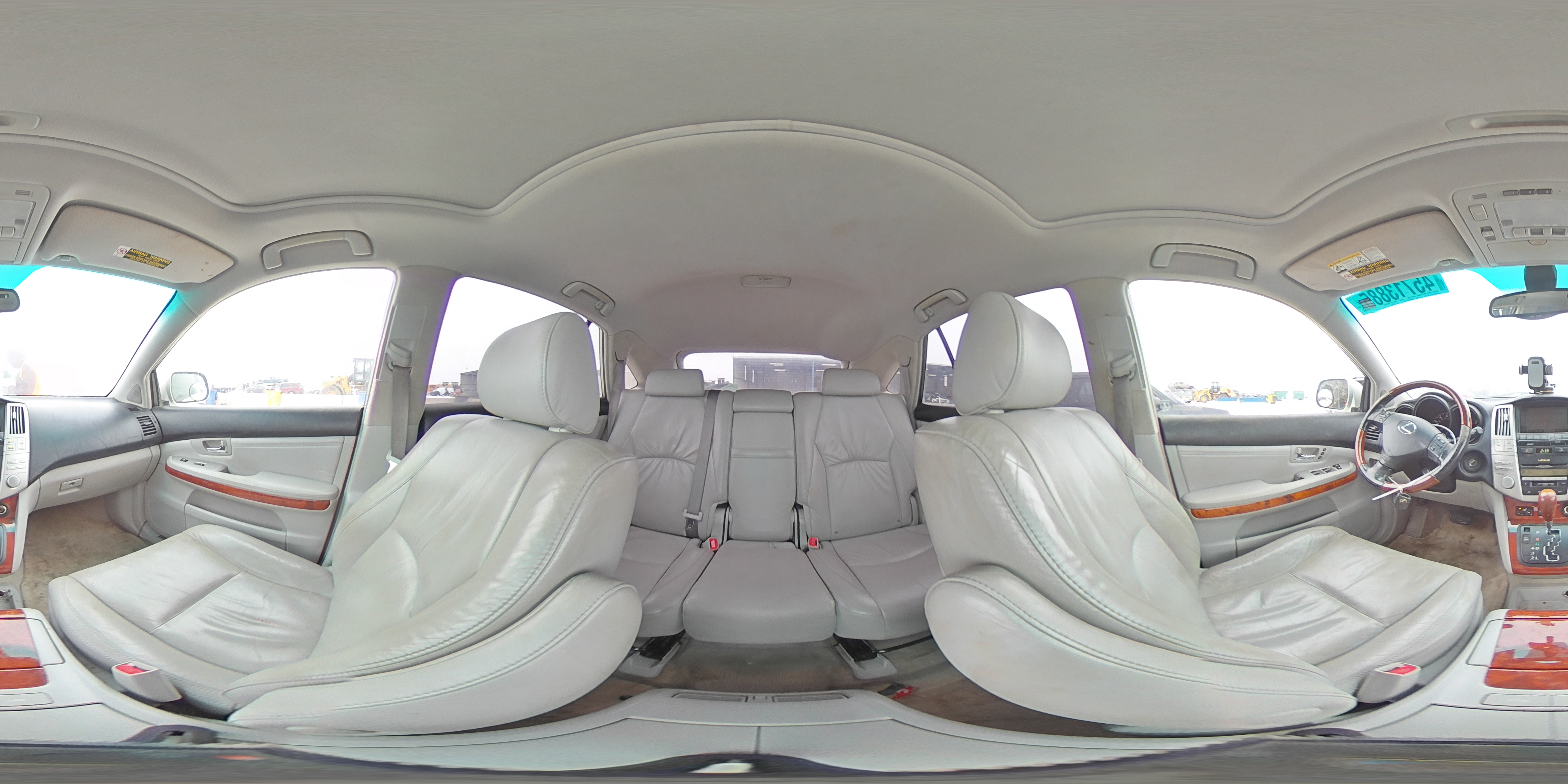 2005 Lexus RX - Image 14
