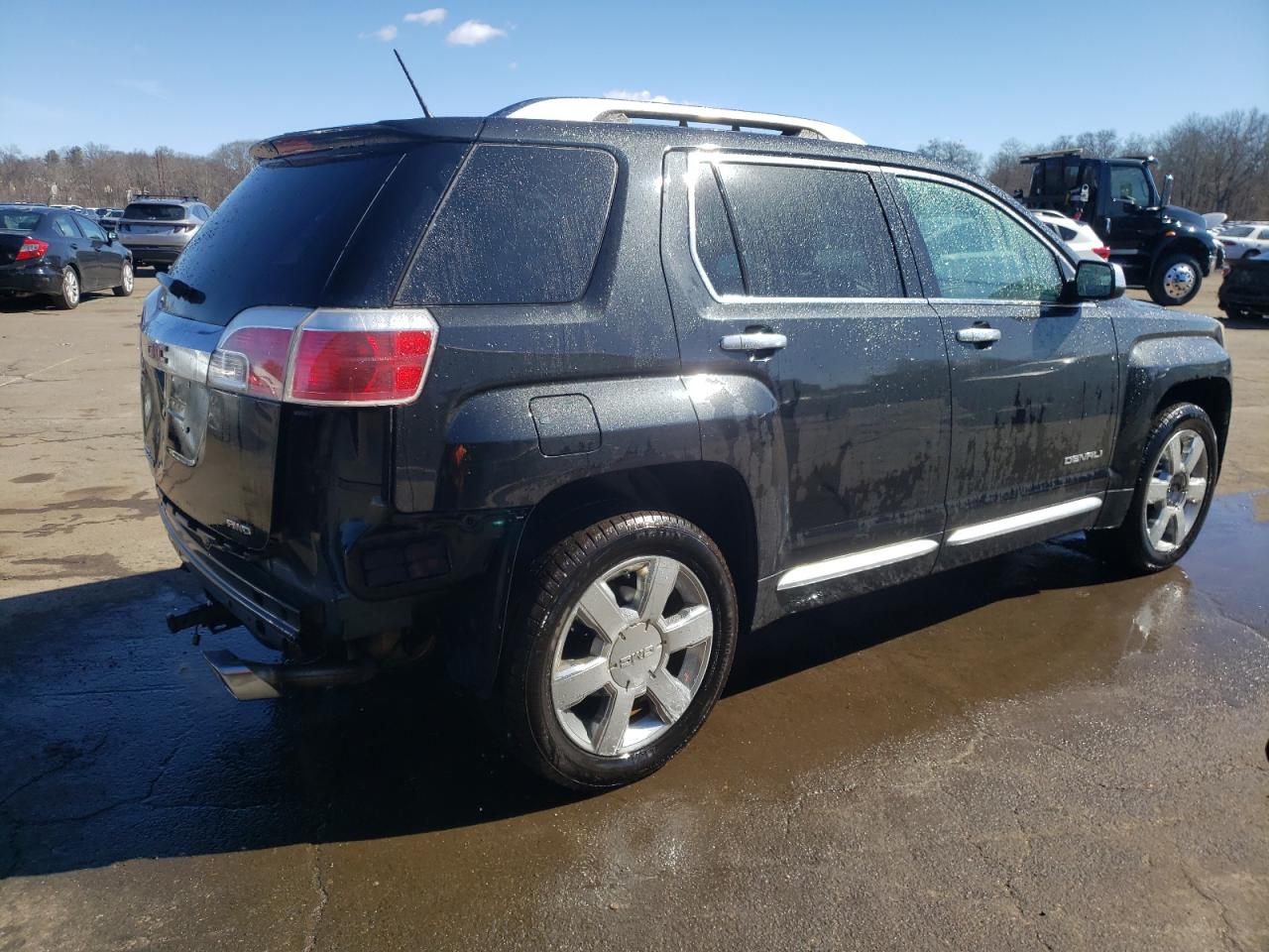 2014 GMC Terrain - Image 3