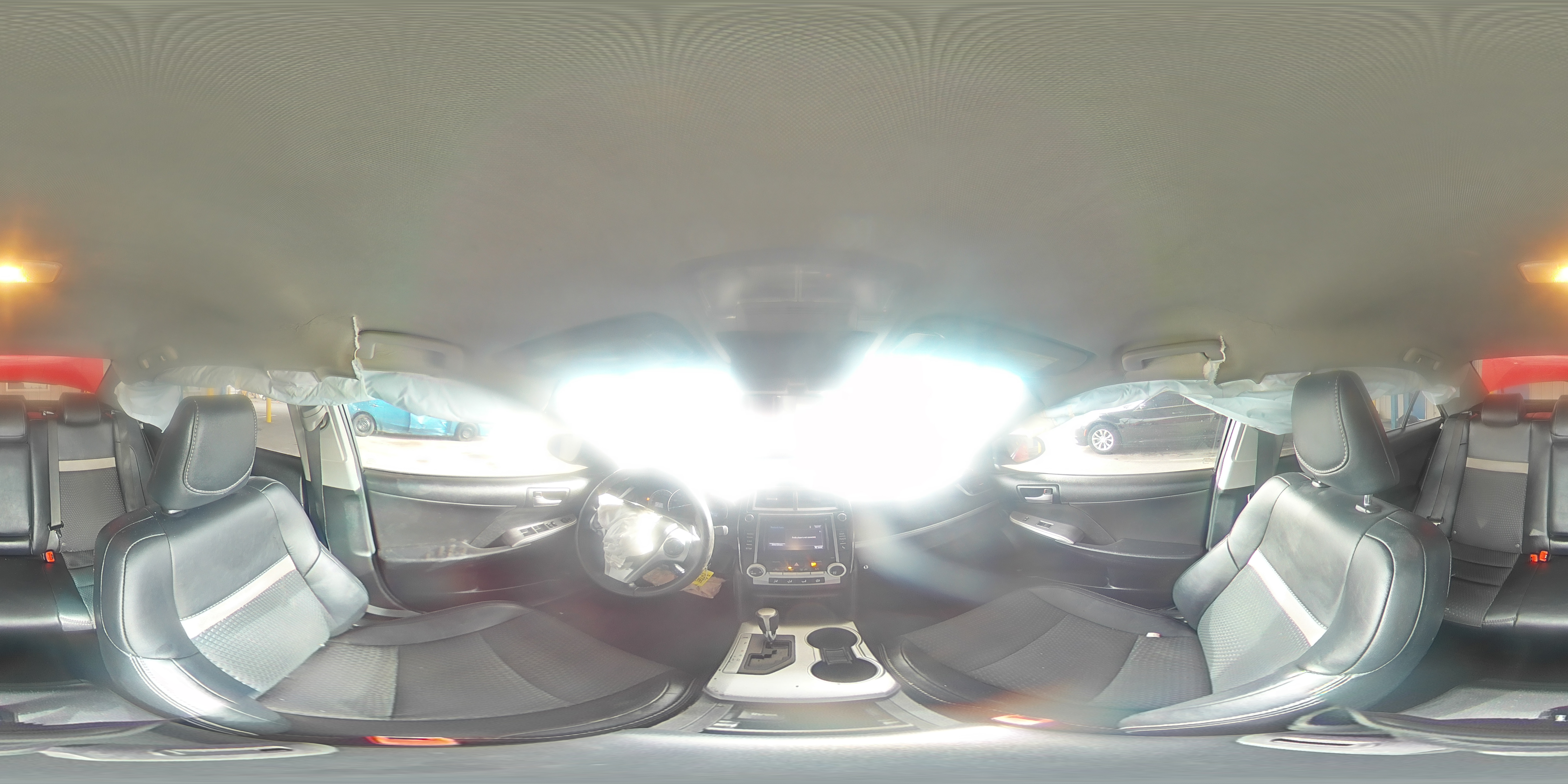 2014 Toyota Camry - Image 12
