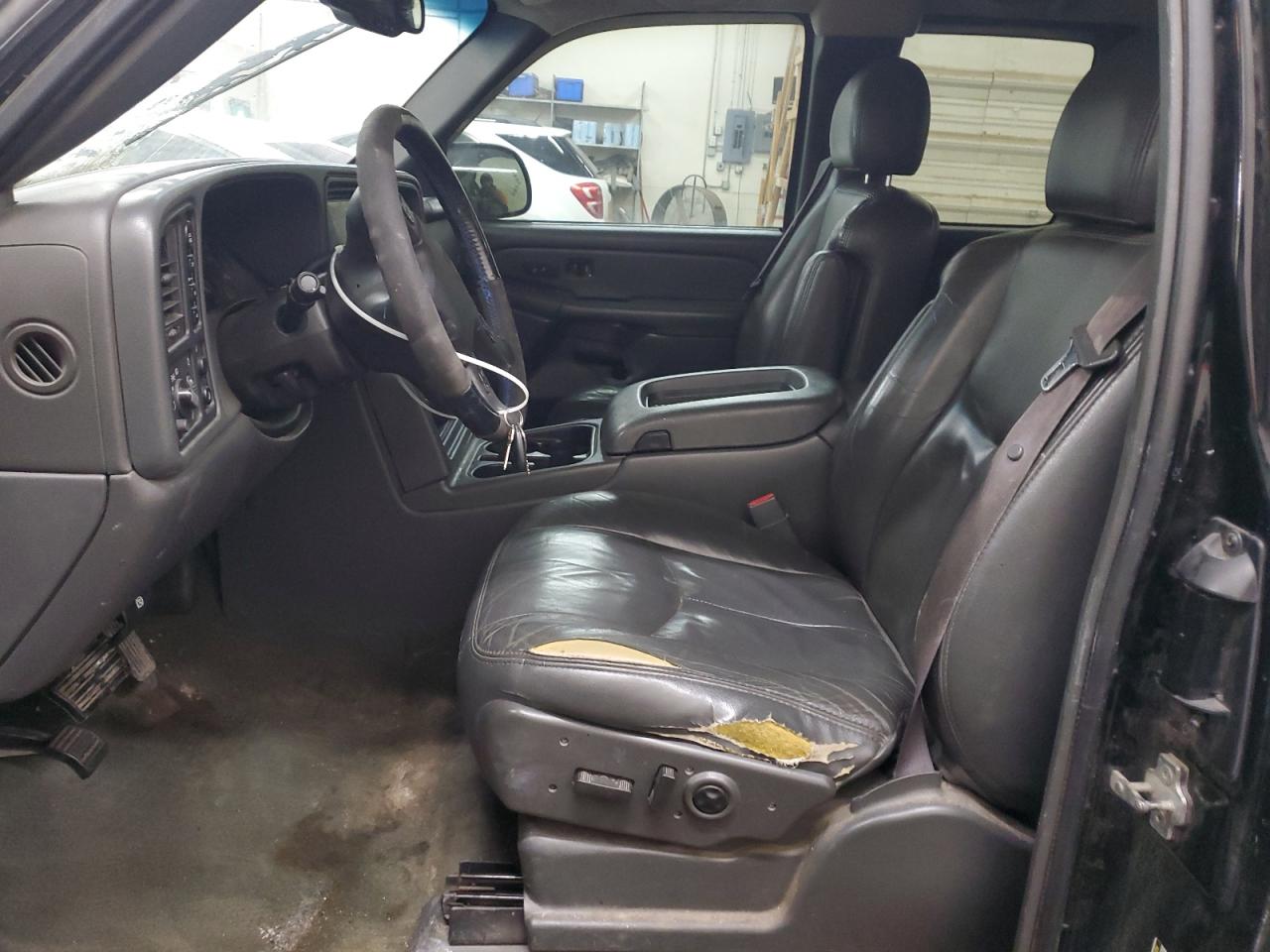 2005 Chevrolet Silverado - Image 7