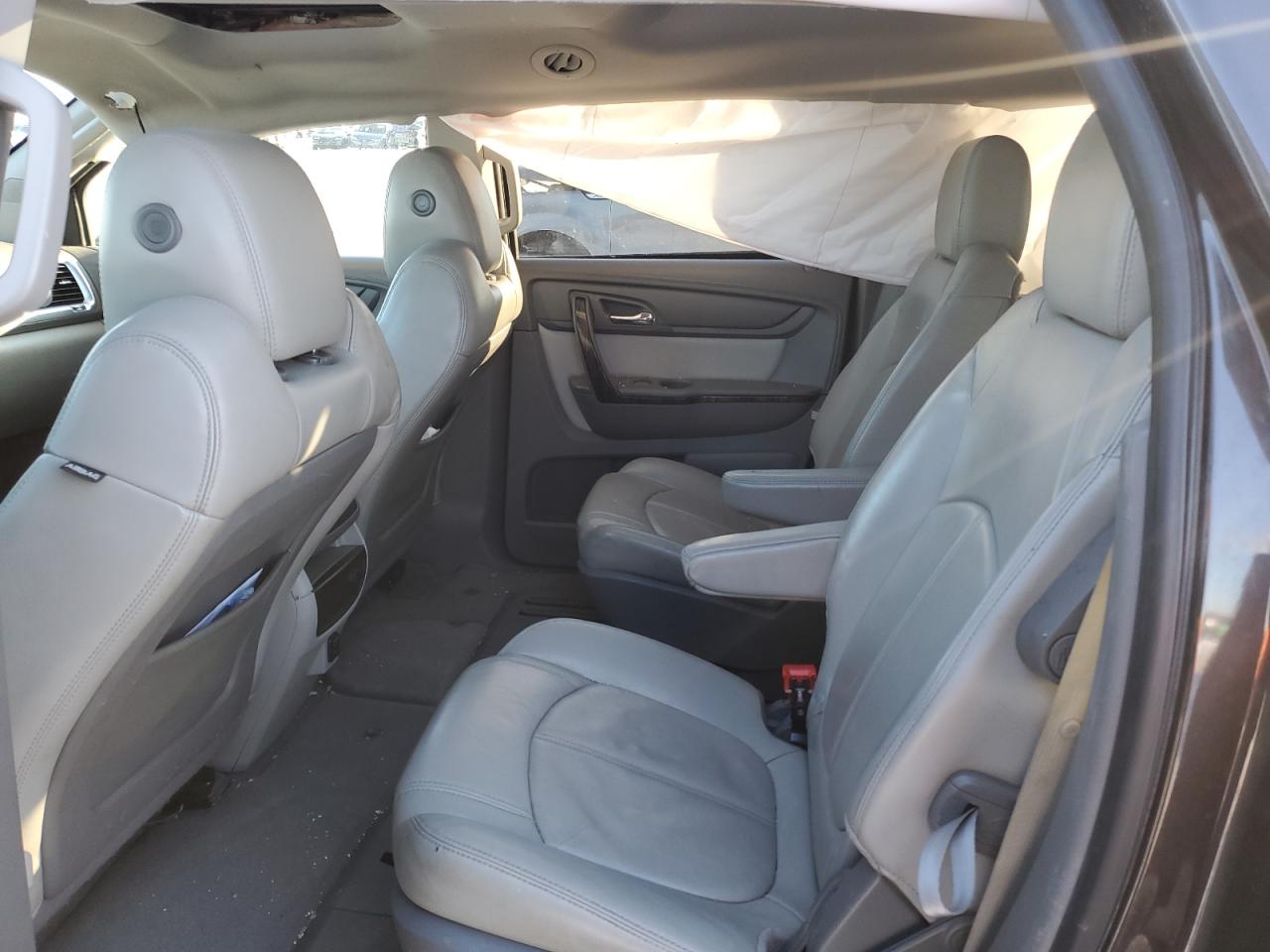 2015 GMC Acadia - Image 12