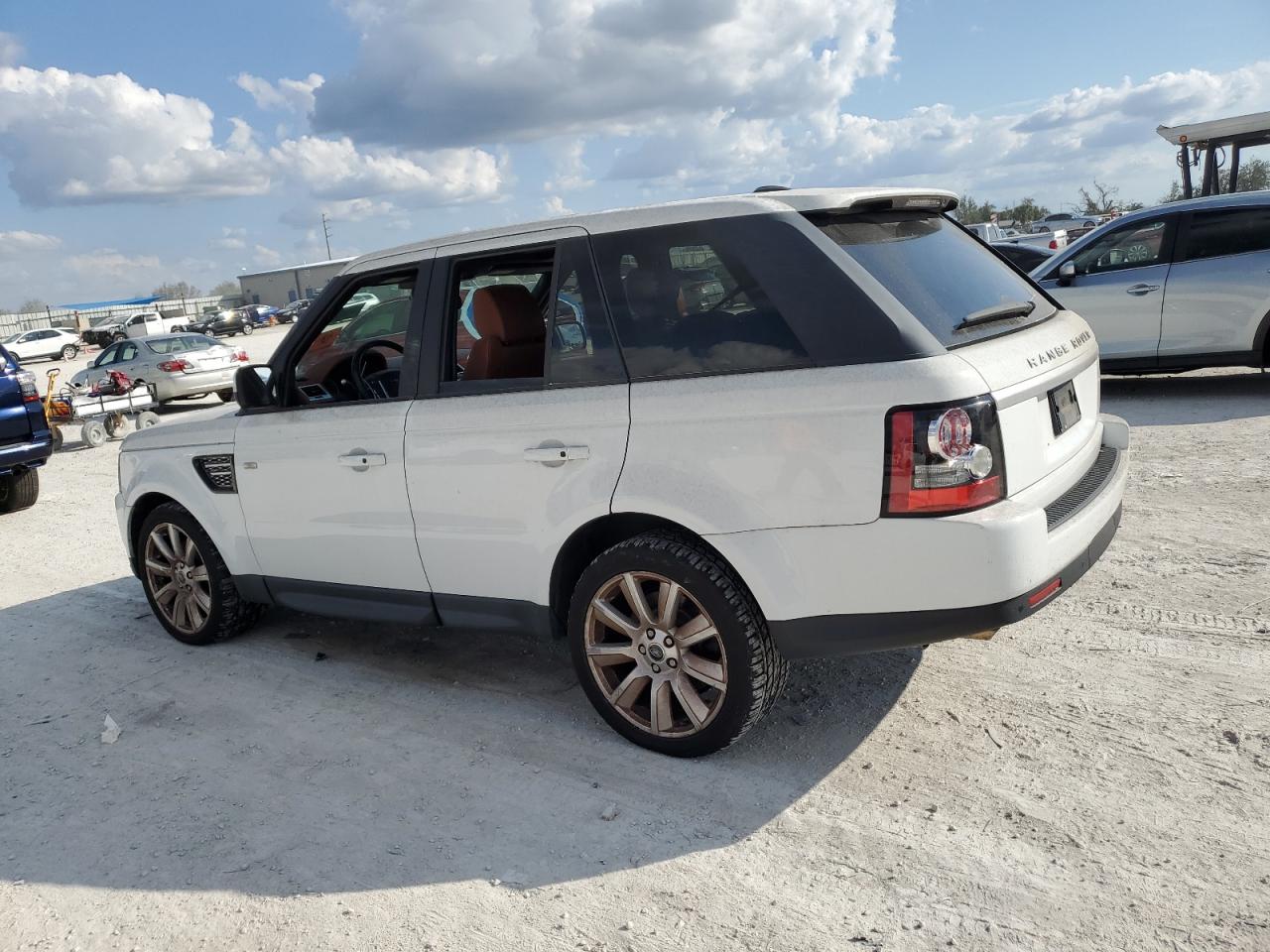 2013 Land Rover Range Rover - Image 2
